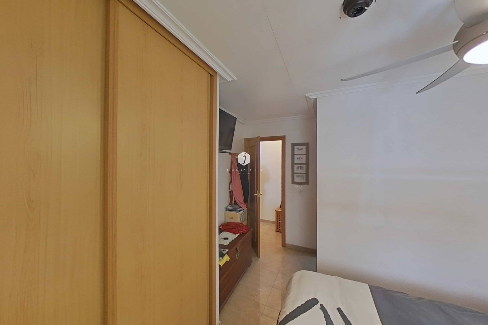 Aus zweiter Hand - Wohnung -
Torrevieja - Estacion de autobuses