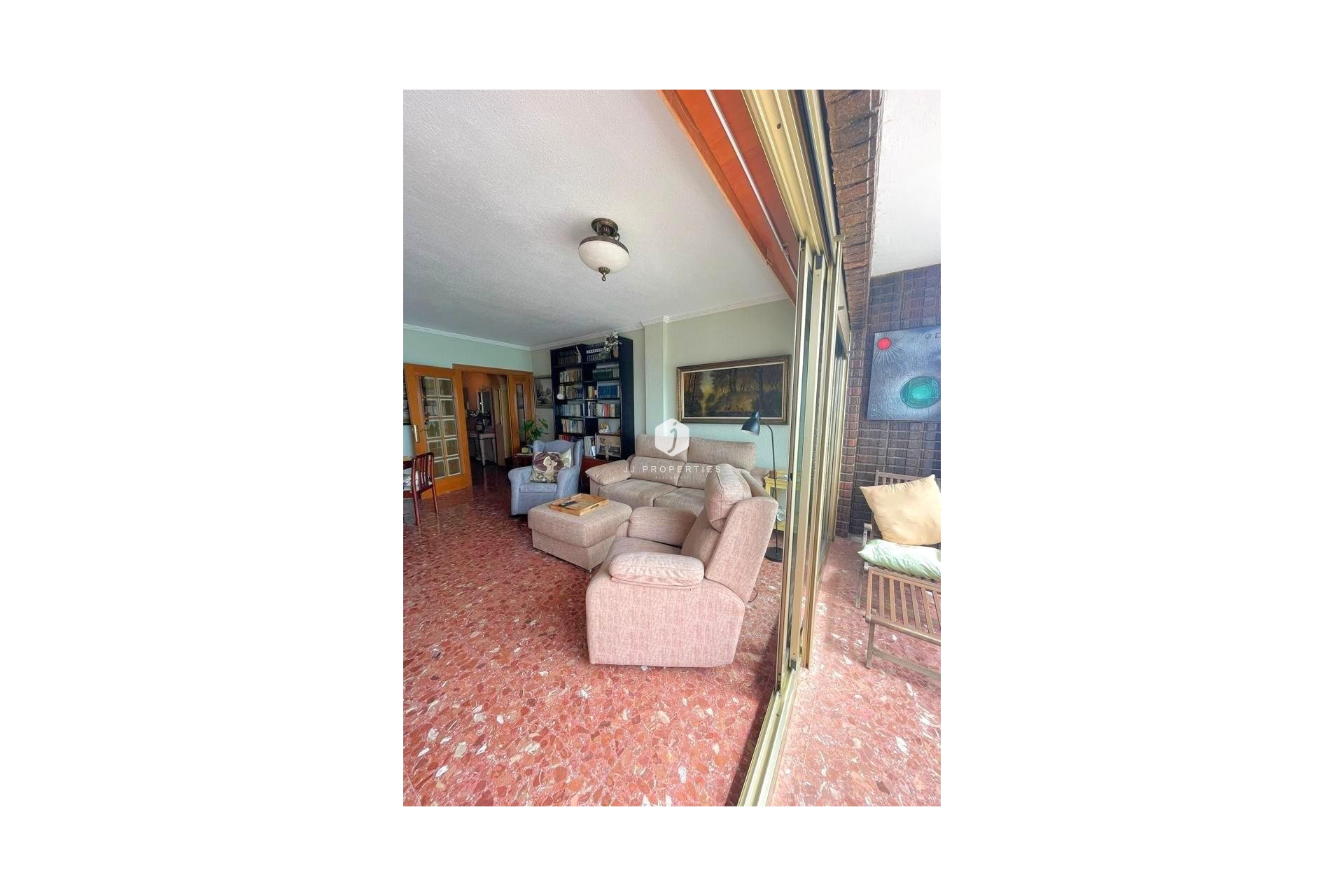 Aus zweiter Hand - Wohnung -
Torrevieja - Estacion de autobuses