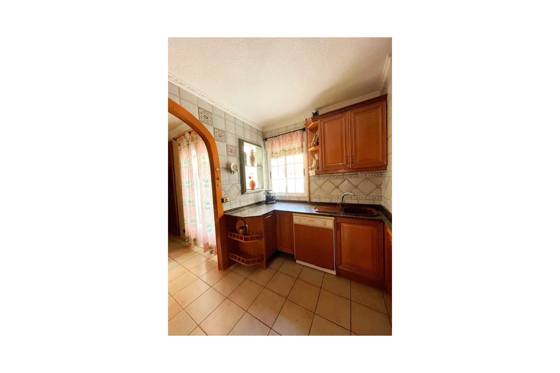 Aus zweiter Hand - Wohnung -
Torrevieja - Estacion de autobuses