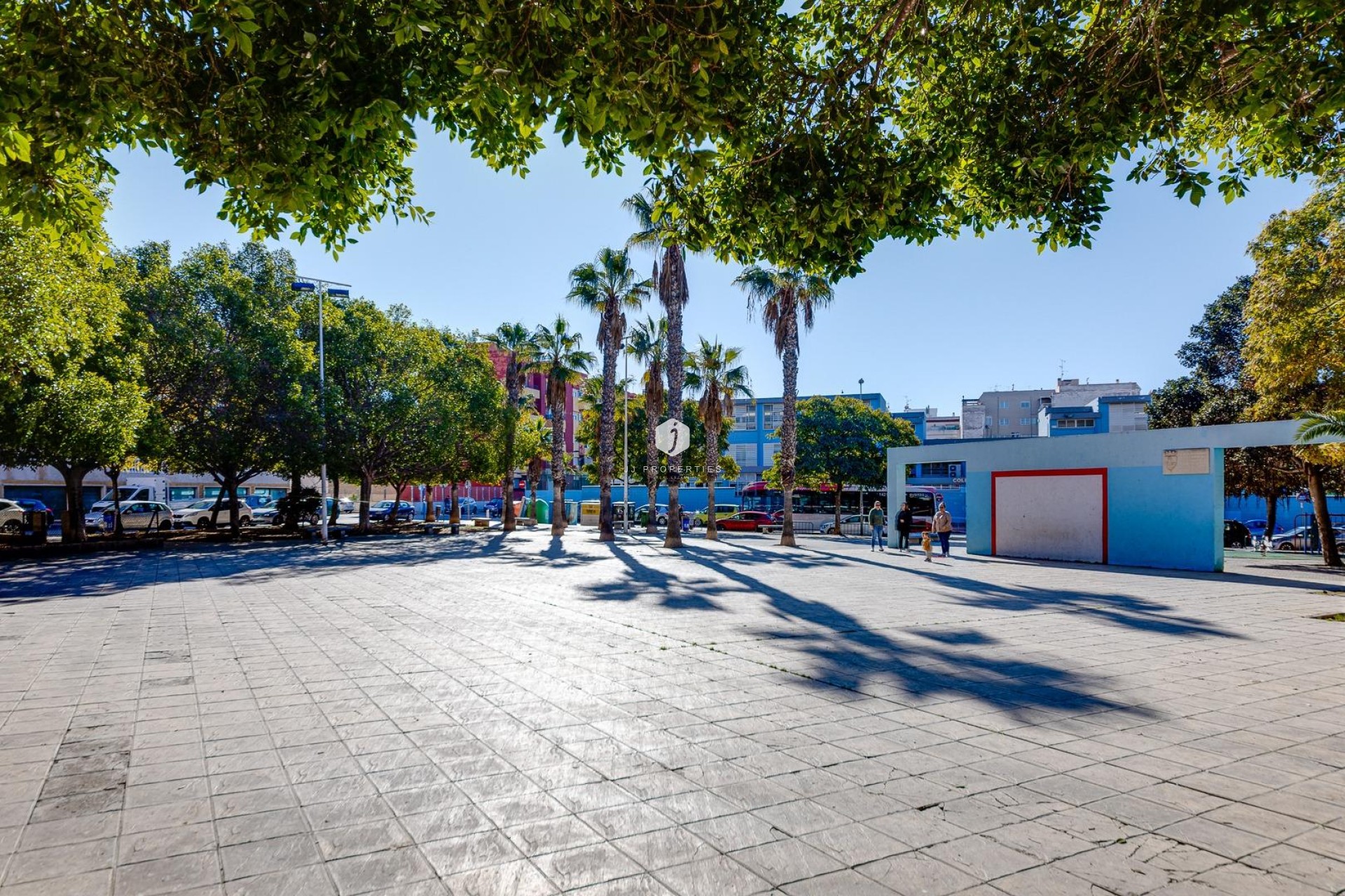 Aus zweiter Hand - Wohnung -
Torrevieja - Estacion de autobuses