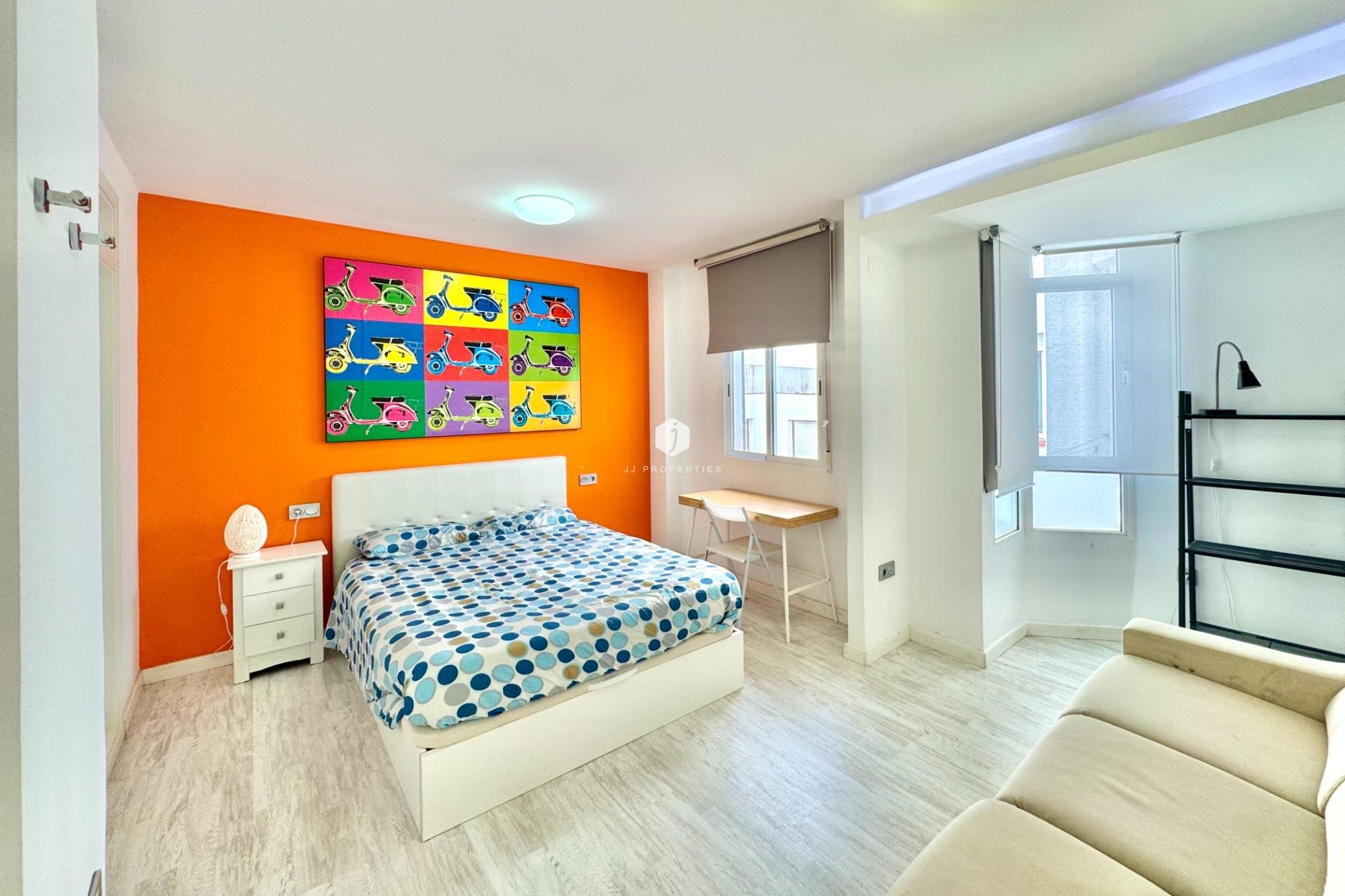 Aus zweiter Hand - Wohnung -
Torrevieja - Estacion de autobuses