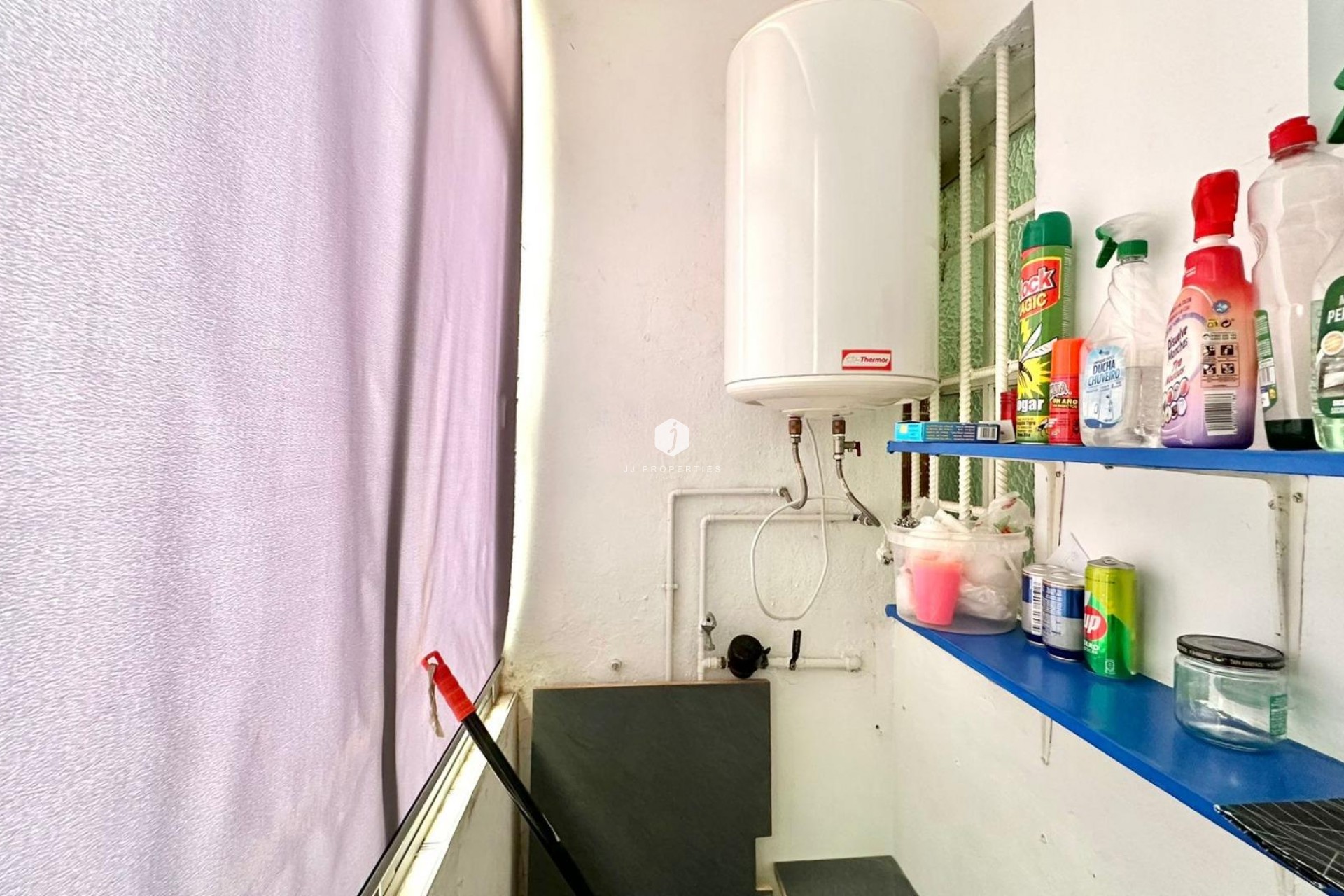 Aus zweiter Hand - Wohnung -
Torrevieja - Estacion de autobuses
