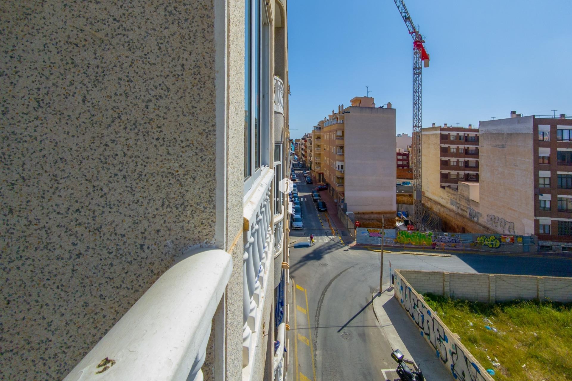 Aus zweiter Hand - Wohnung -
Torrevieja - Estacion de autobuses