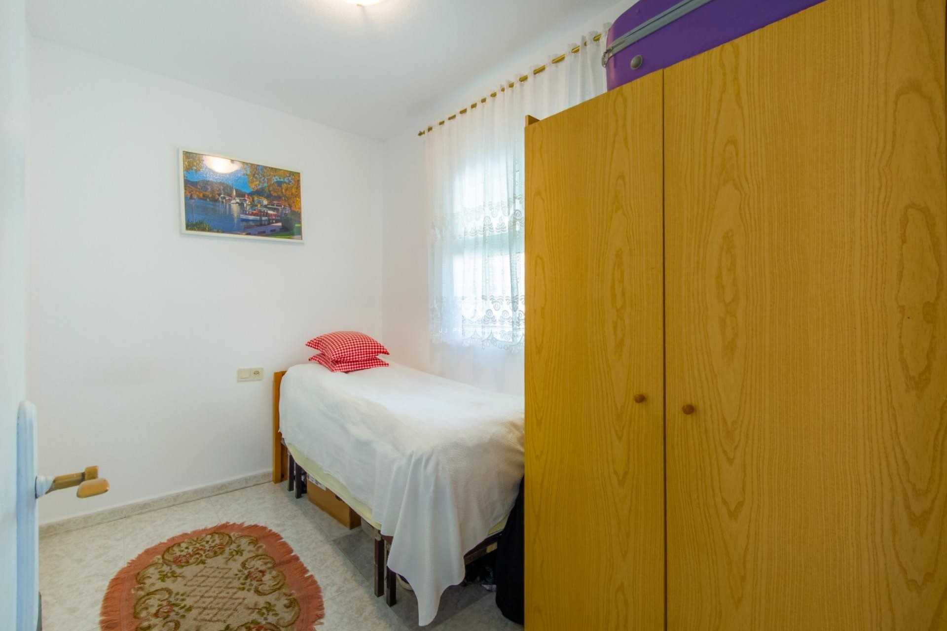 Aus zweiter Hand - Wohnung -
Torrevieja - Estacion de autobuses