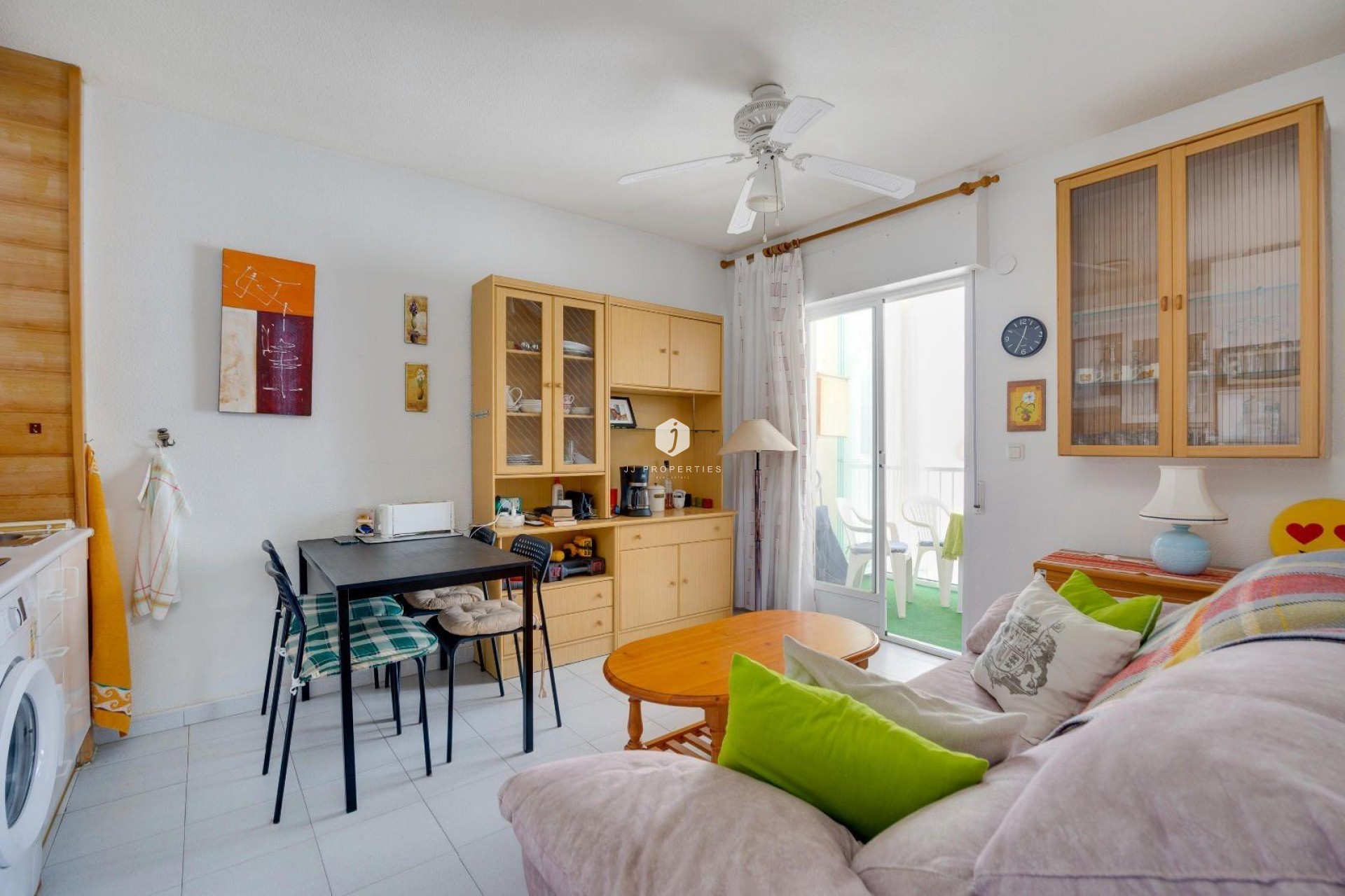 Aus zweiter Hand - Wohnung -
Torrevieja - Estacion de autobuses