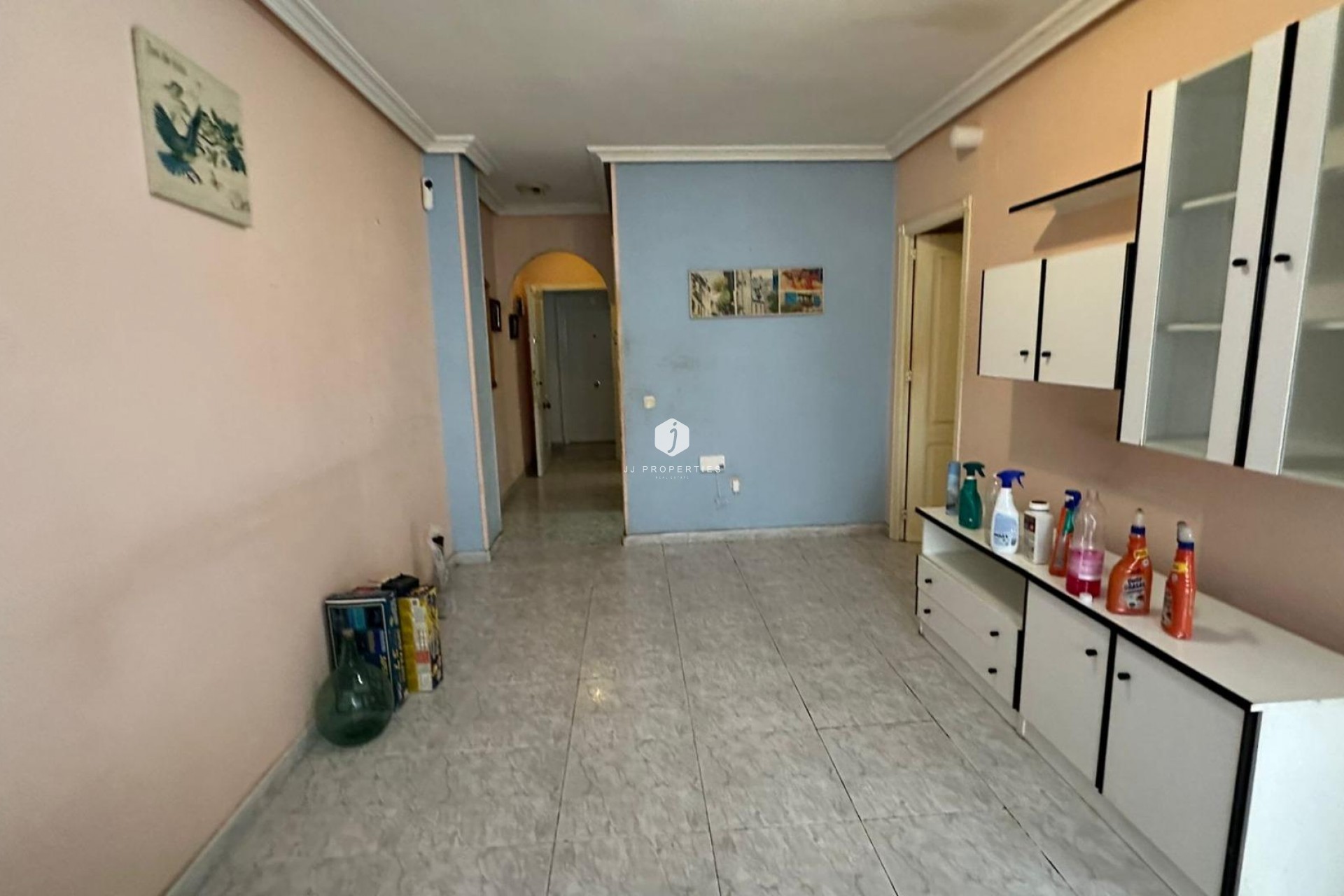 Aus zweiter Hand - Wohnung -
Torrevieja - Estacion de autobuses
