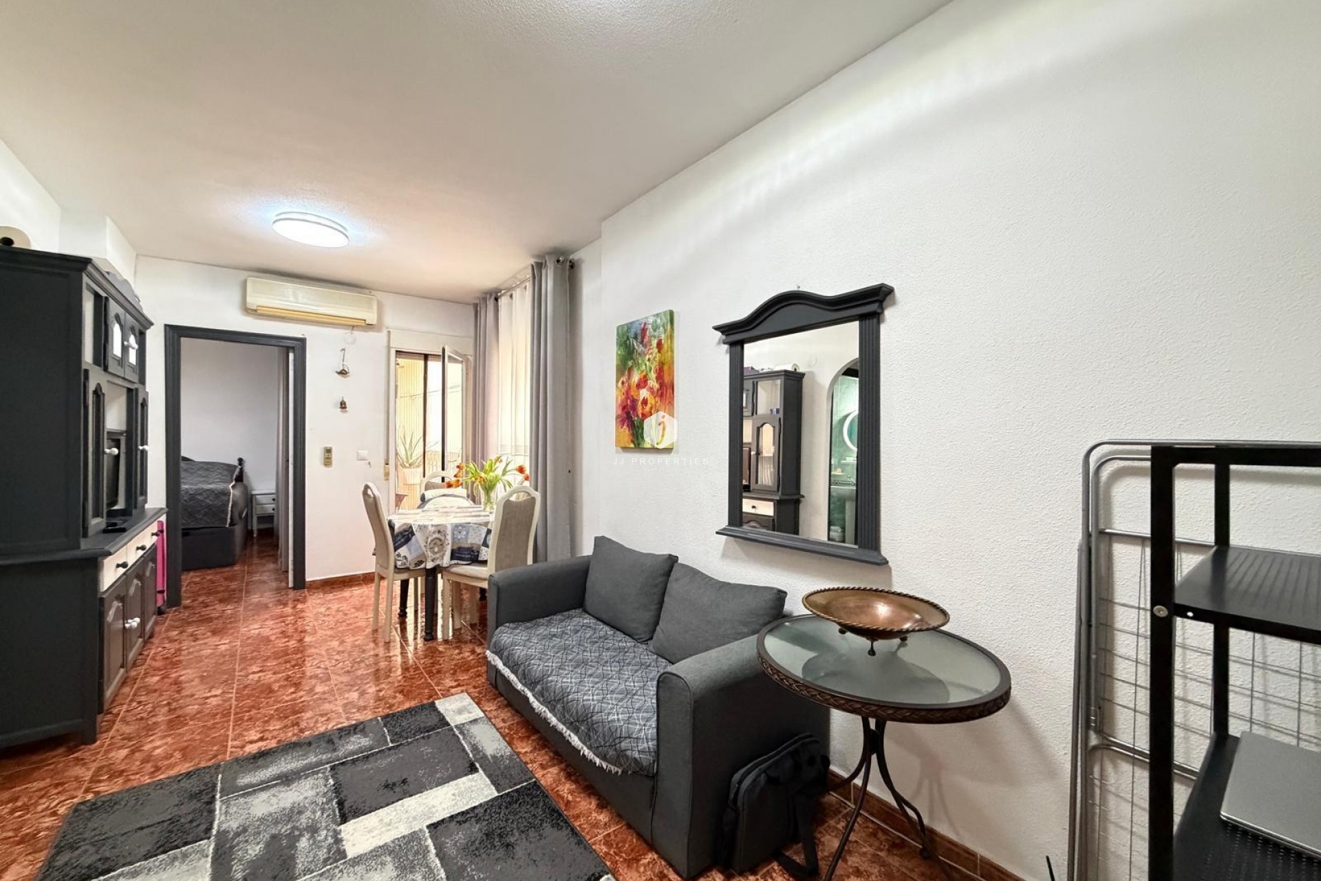 Aus zweiter Hand - Wohnung -
Torrevieja - Estacion de autobuses