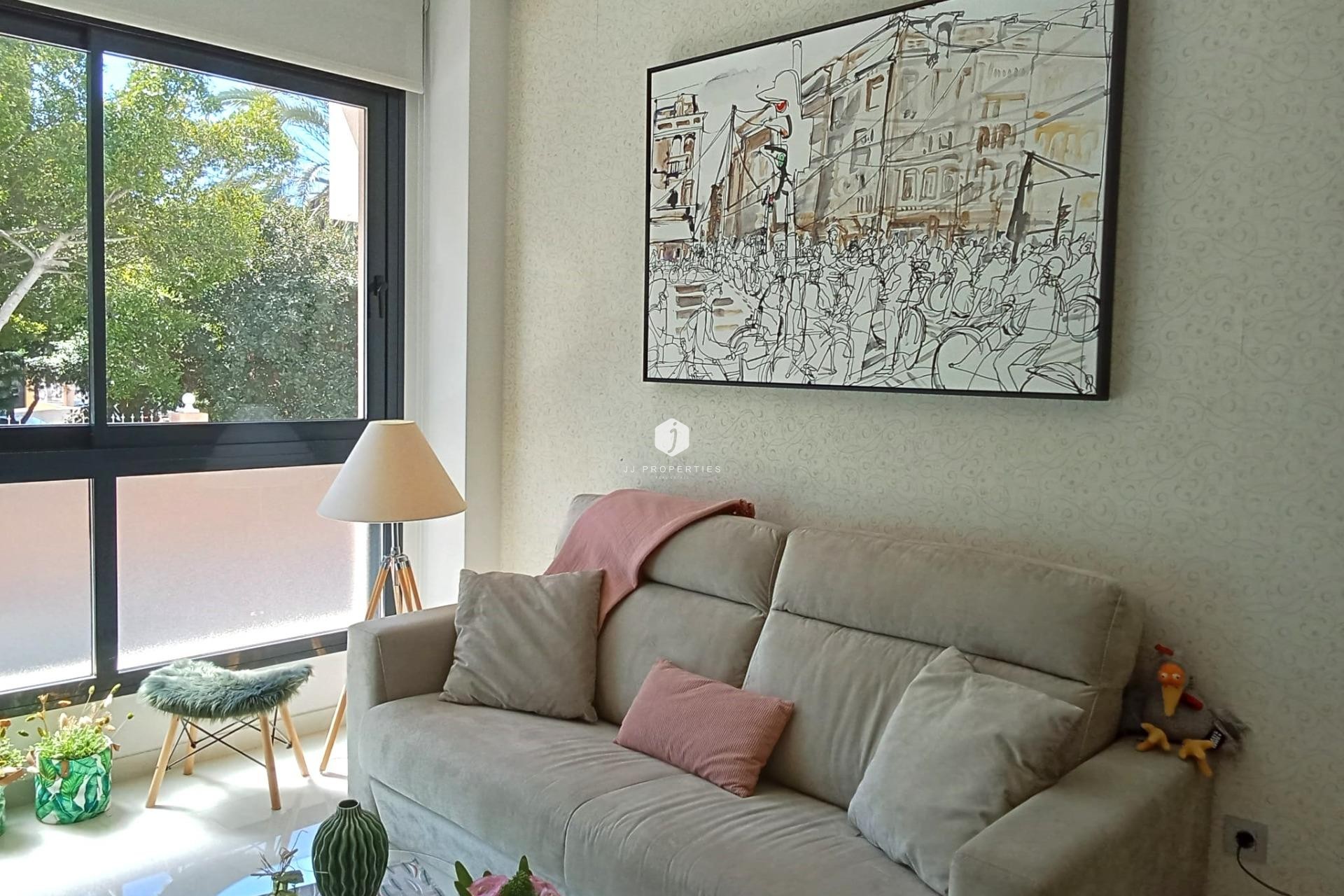 Aus zweiter Hand - Wohnung -
Torrevieja - Estacion de autobuses