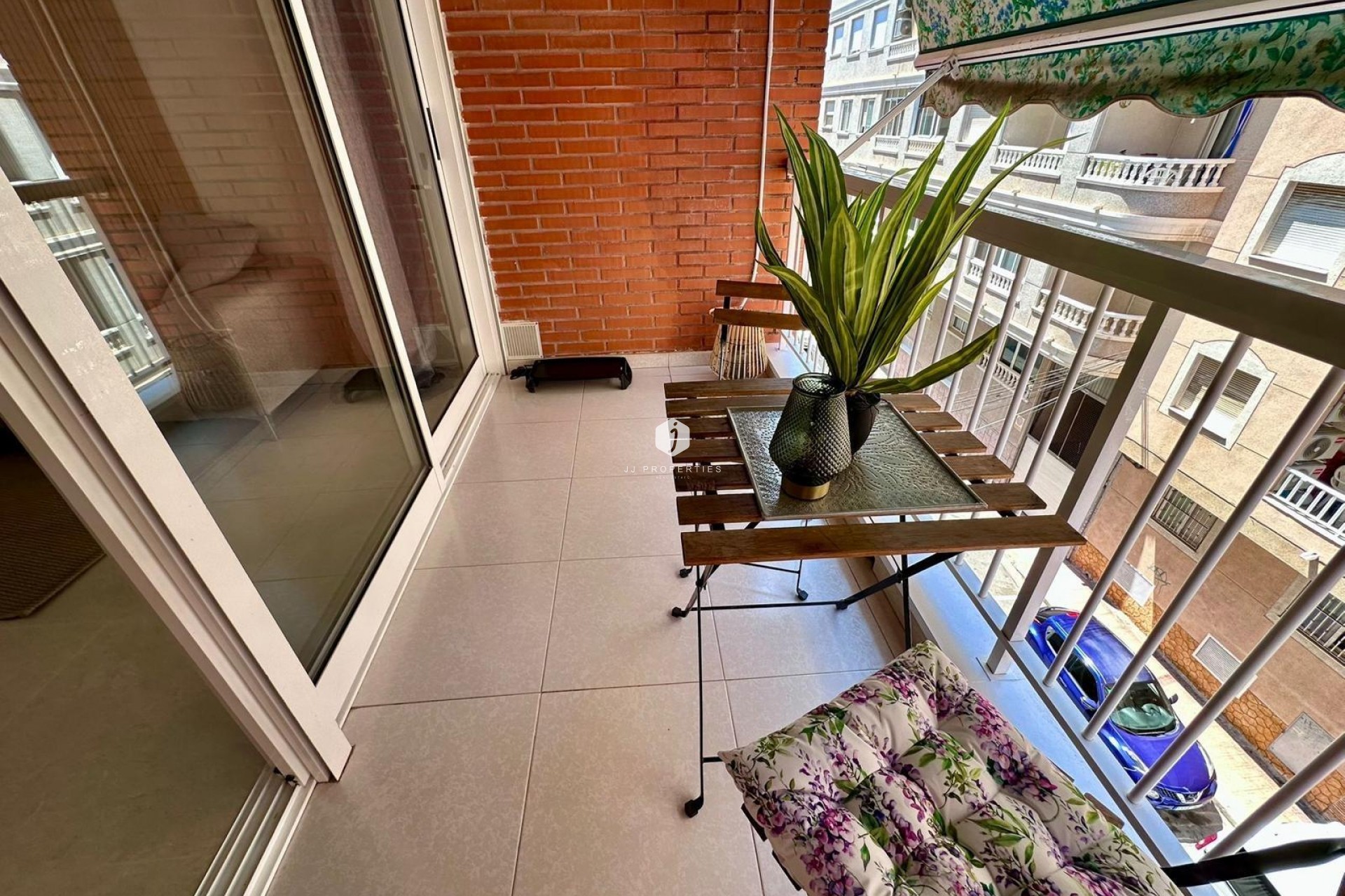 Aus zweiter Hand - Wohnung -
Torrevieja - Estacion de autobuses