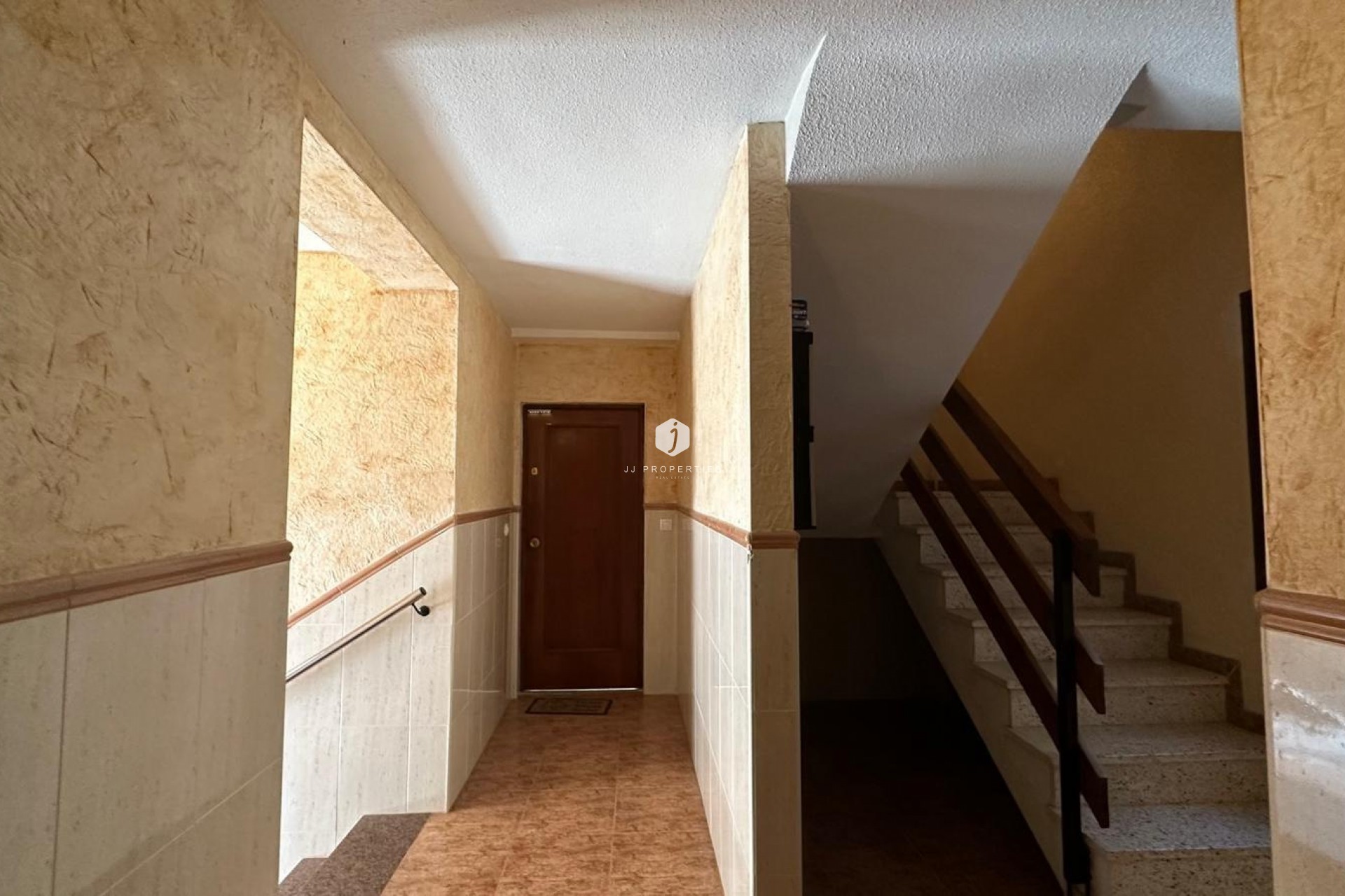 Aus zweiter Hand - Wohnung -
Torrevieja - Estacion de autobuses
