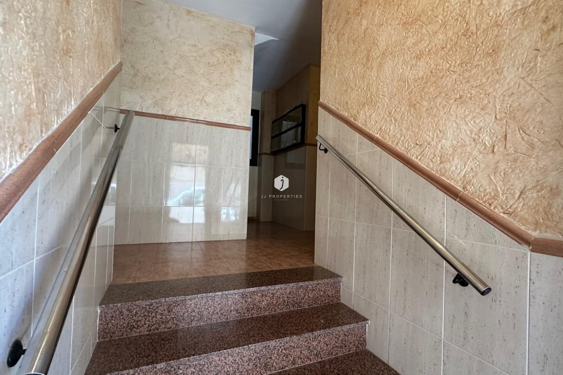 Aus zweiter Hand - Wohnung -
Torrevieja - Estacion de autobuses