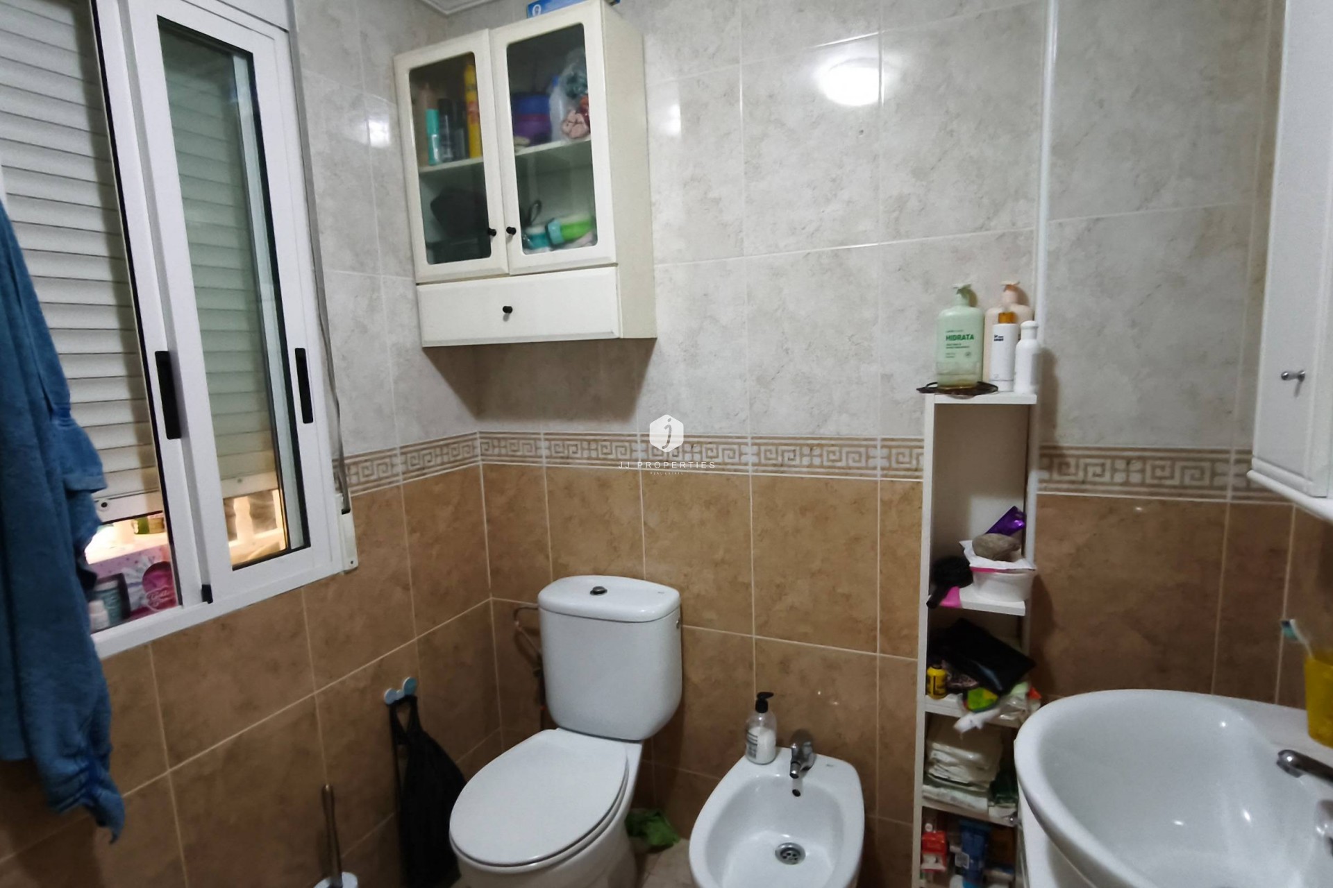 Aus zweiter Hand - Wohnung -
Torrevieja - Estacion de autobuses