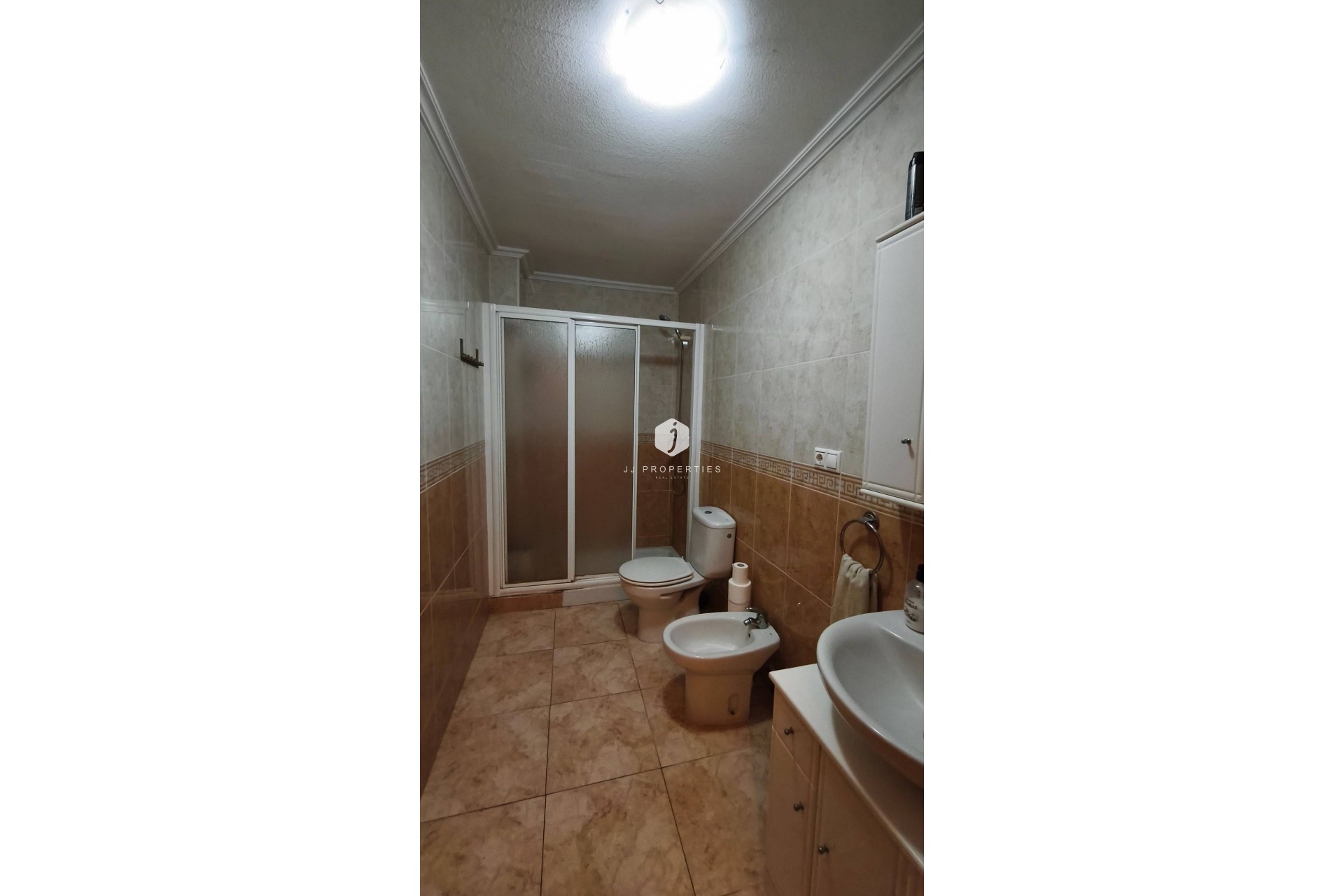 Aus zweiter Hand - Wohnung -
Torrevieja - Estacion de autobuses