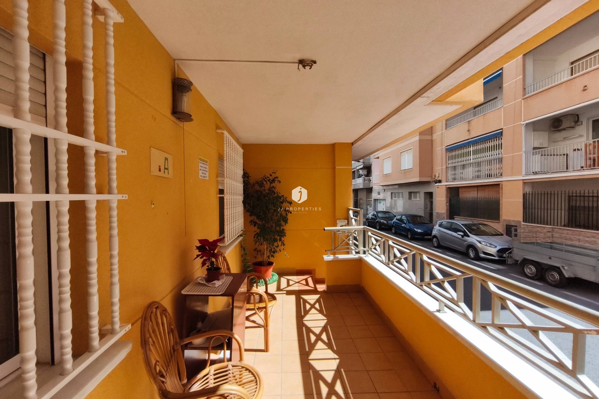 Aus zweiter Hand - Wohnung -
Torrevieja - Estacion de autobuses