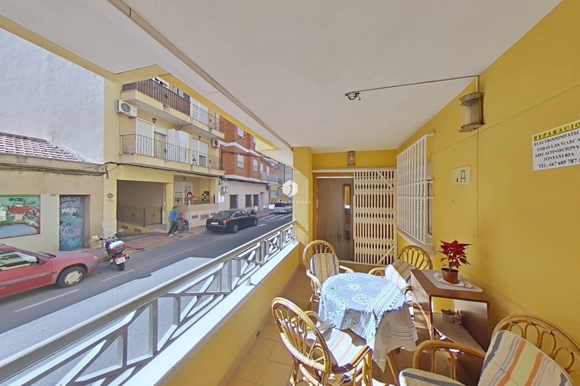 Aus zweiter Hand - Wohnung -
Torrevieja - Estacion de autobuses