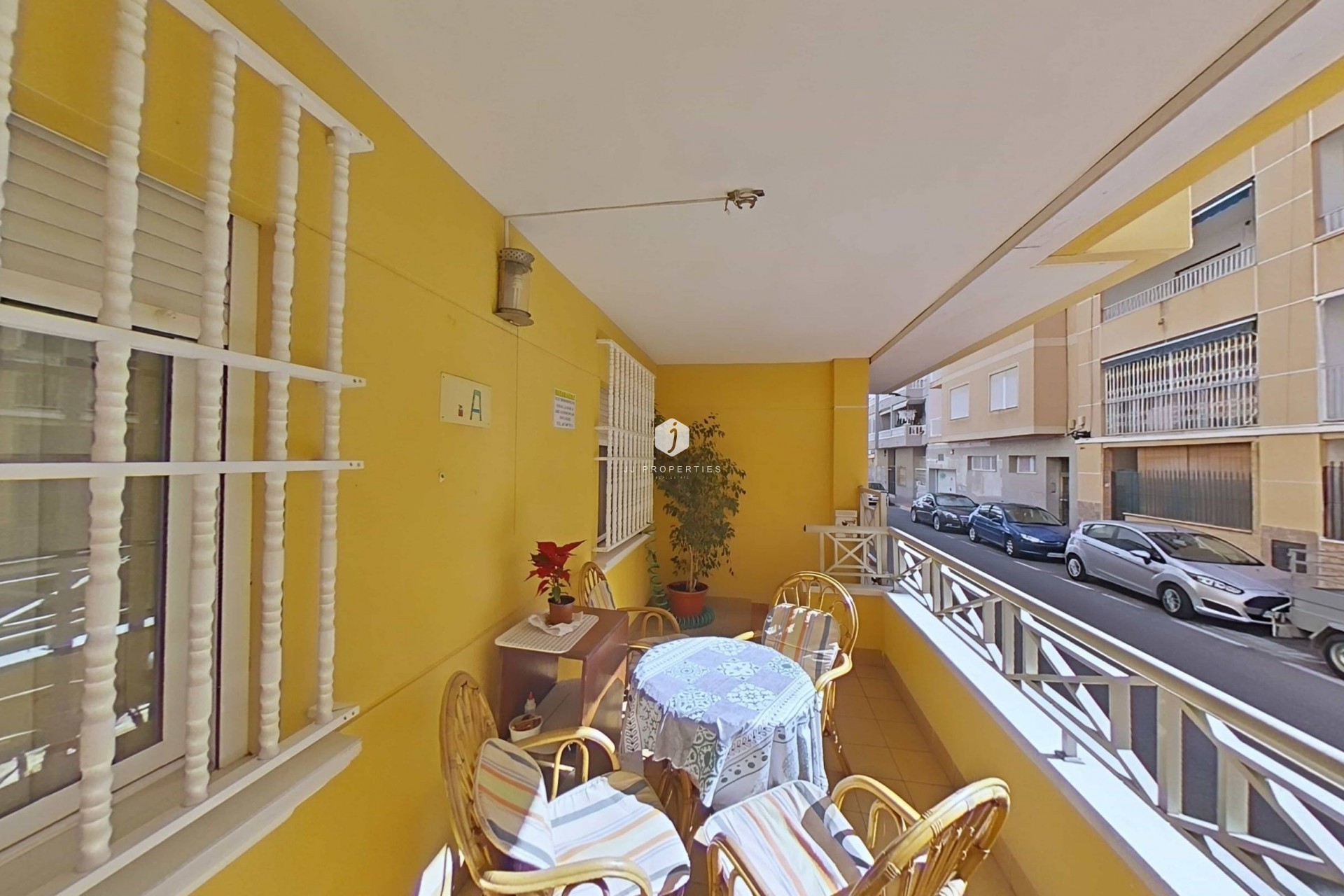 Aus zweiter Hand - Wohnung -
Torrevieja - Estacion de autobuses