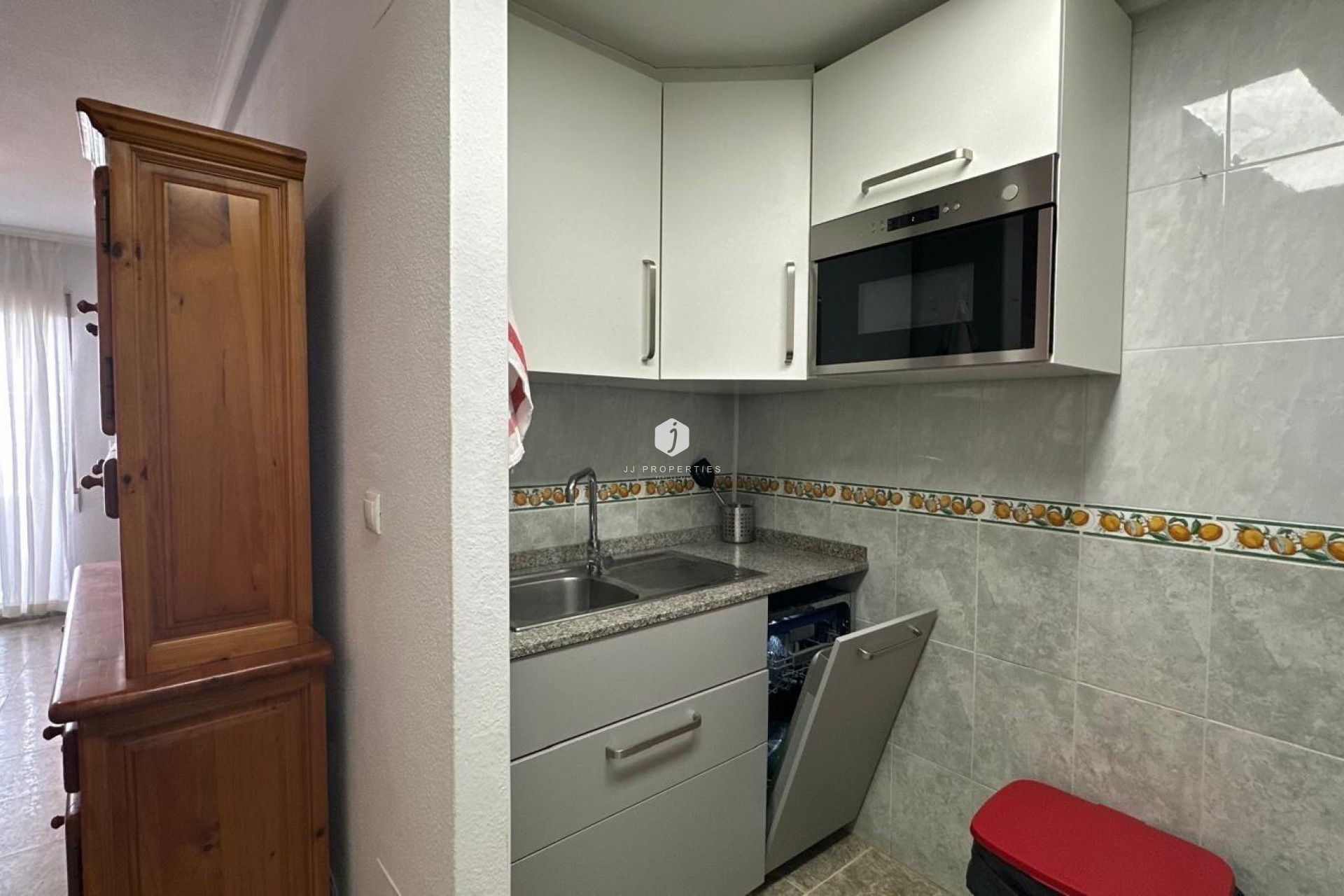 Aus zweiter Hand - Wohnung -
Torrevieja - Estacion de autobuses