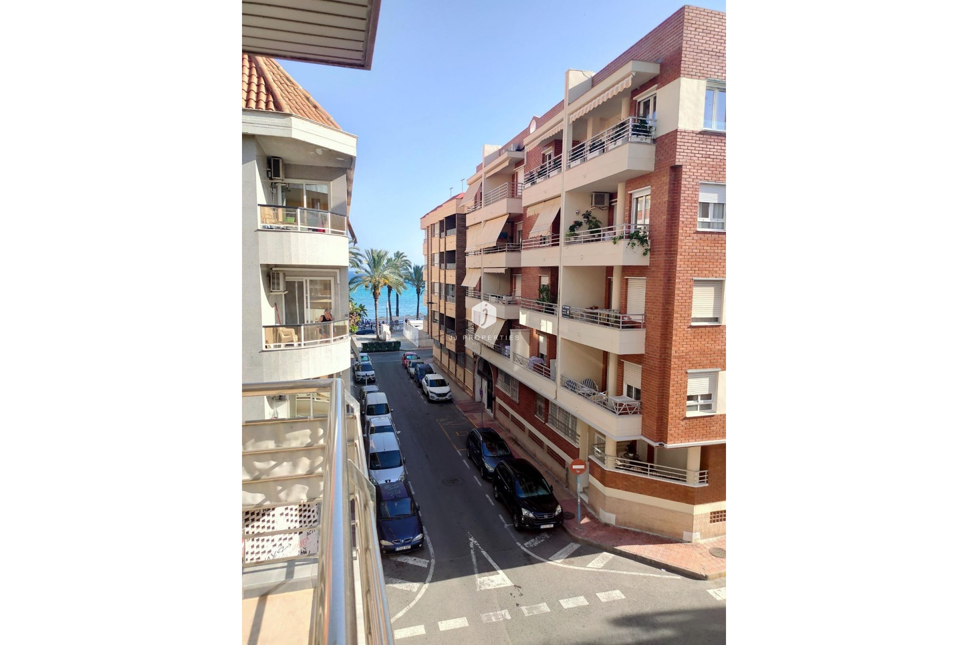Aus zweiter Hand - Wohnung -
Torrevieja - Estacion de autobuses