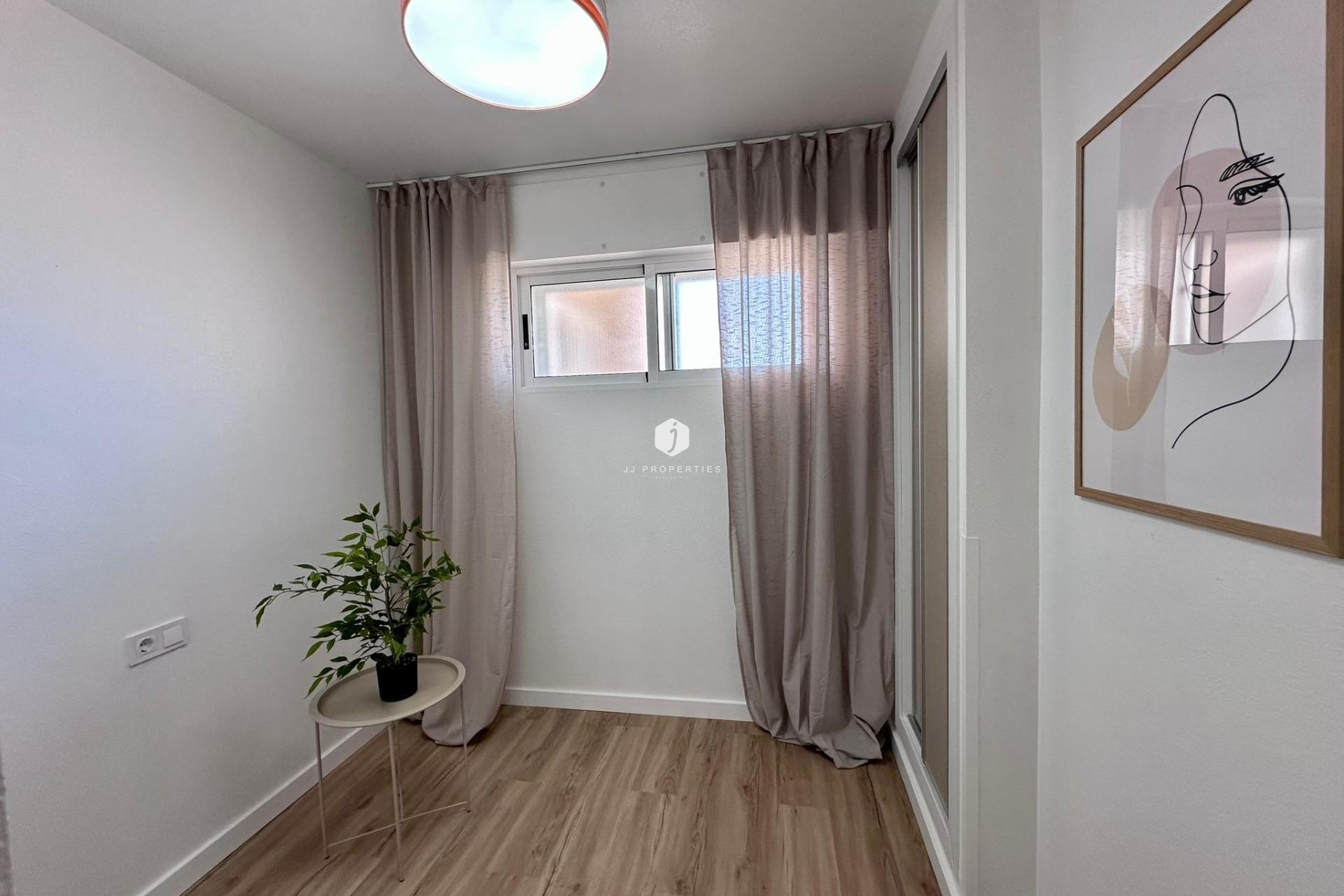Aus zweiter Hand - Wohnung -
Torrevieja - Habaneras