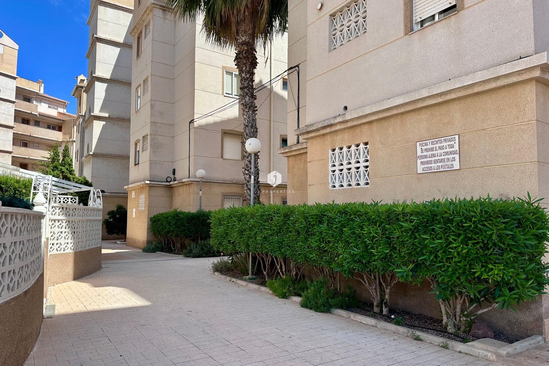 Aus zweiter Hand - Wohnung -
Torrevieja - Habaneras
