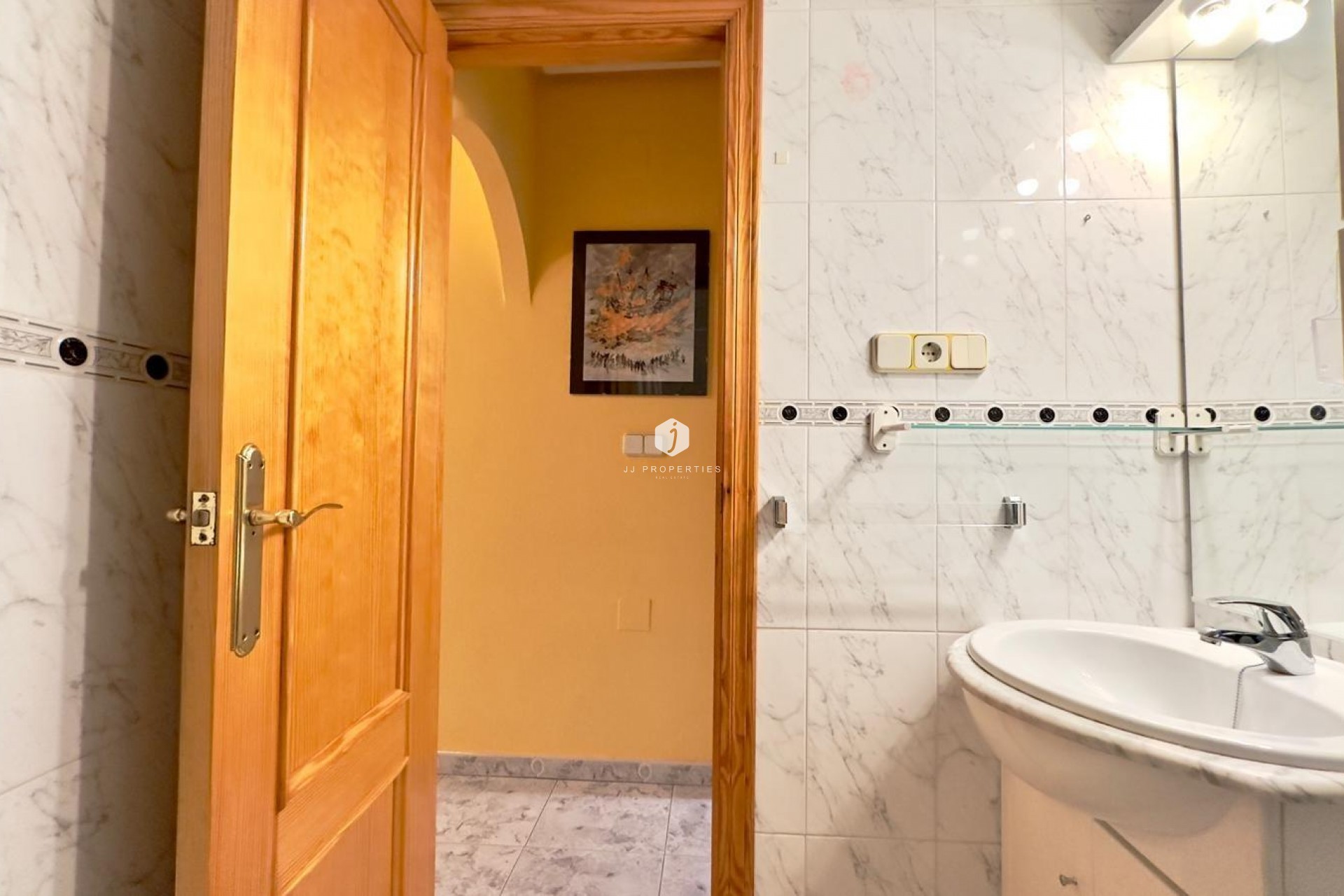 Aus zweiter Hand - Wohnung -
Torrevieja - La Mata Pueblo