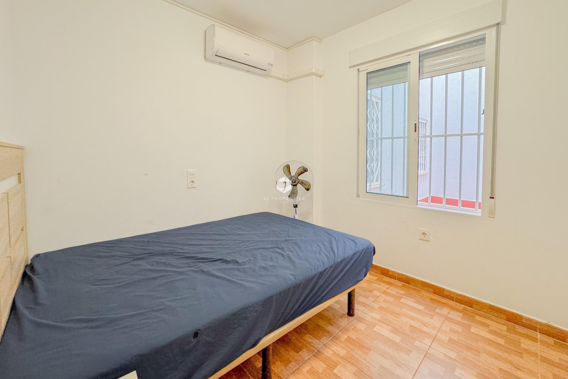 Aus zweiter Hand - Wohnung -
Torrevieja - La Mata Pueblo
