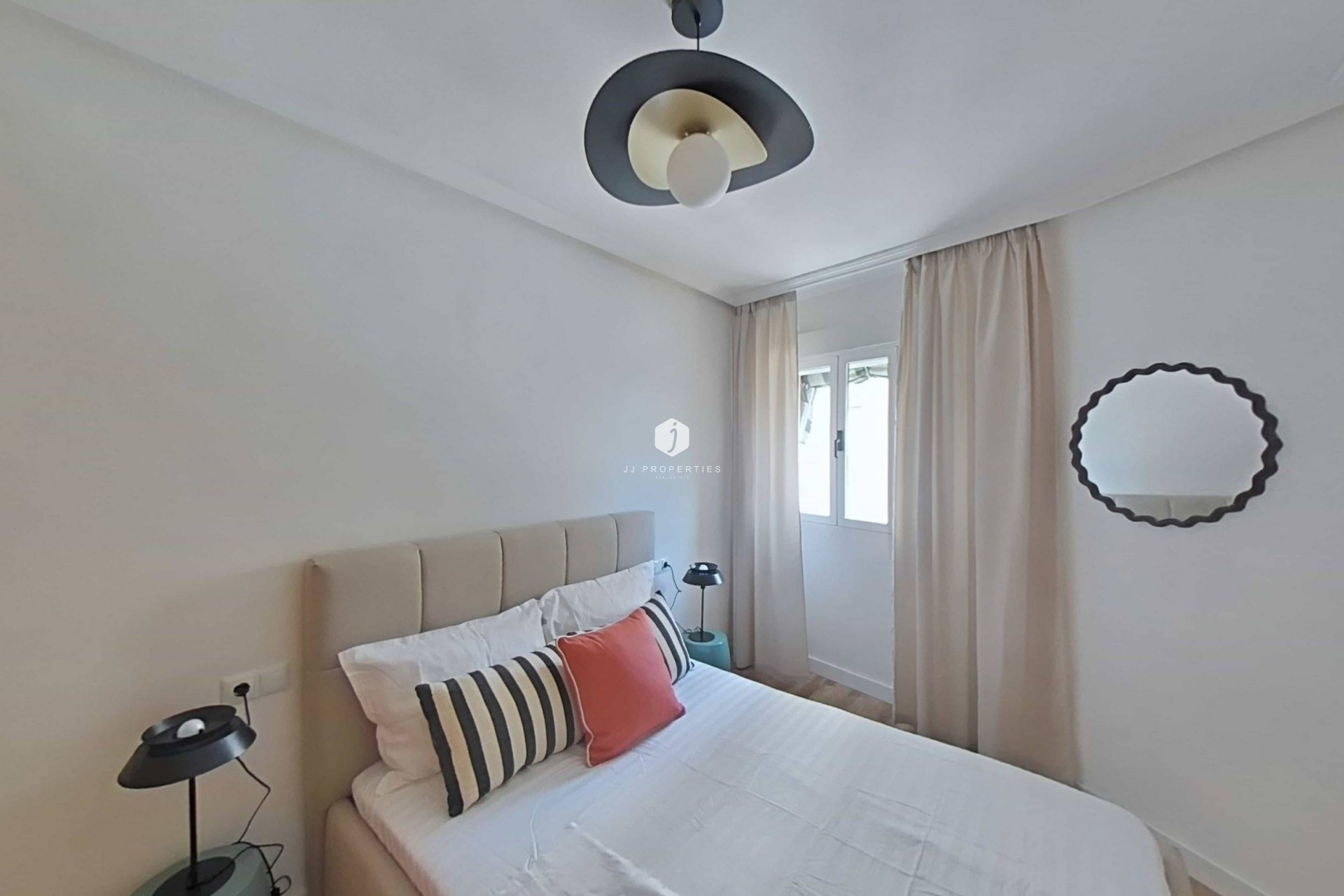 Aus zweiter Hand - Wohnung -
Torrevieja - La Mata Pueblo