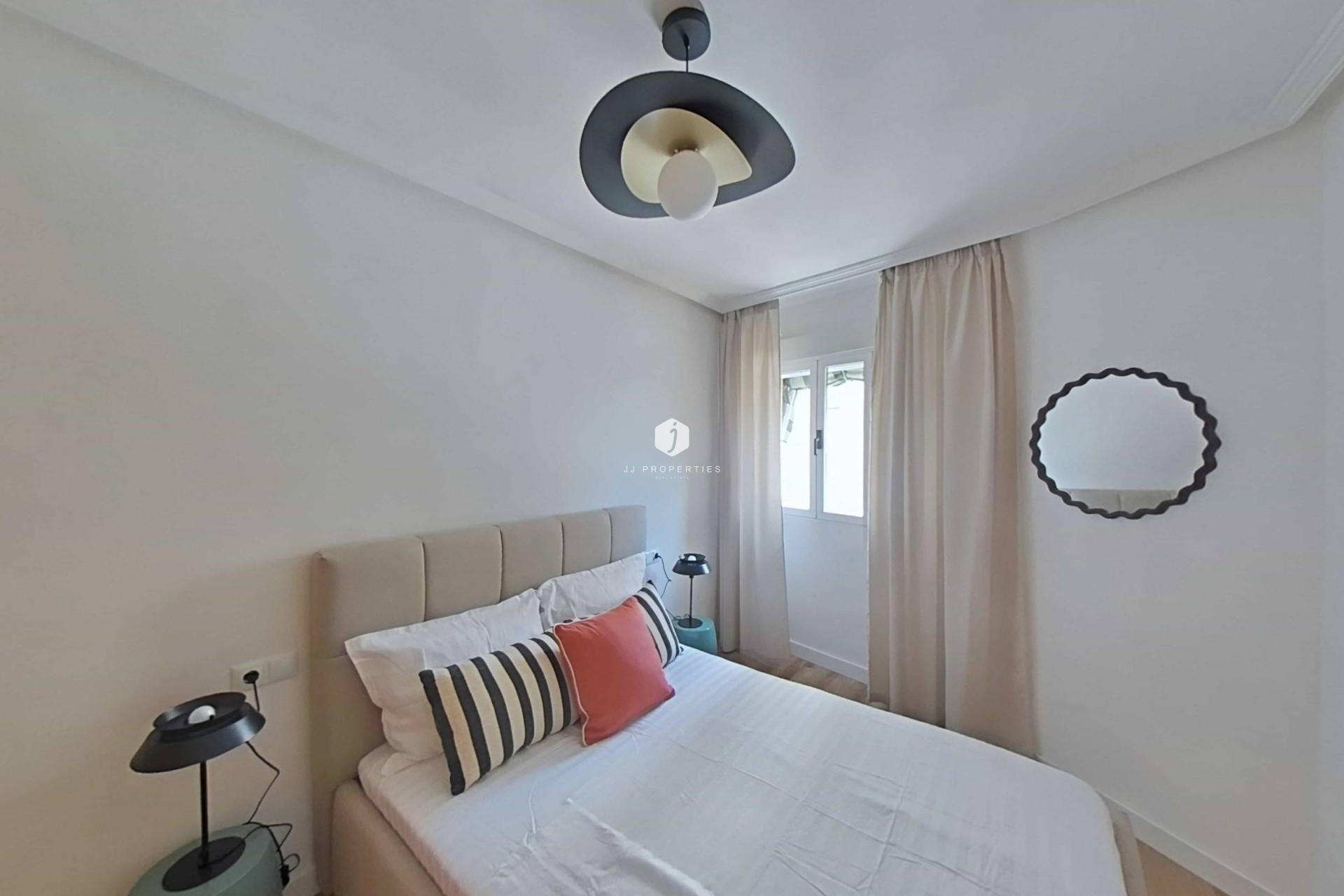 Aus zweiter Hand - Wohnung -
Torrevieja - La Mata Pueblo