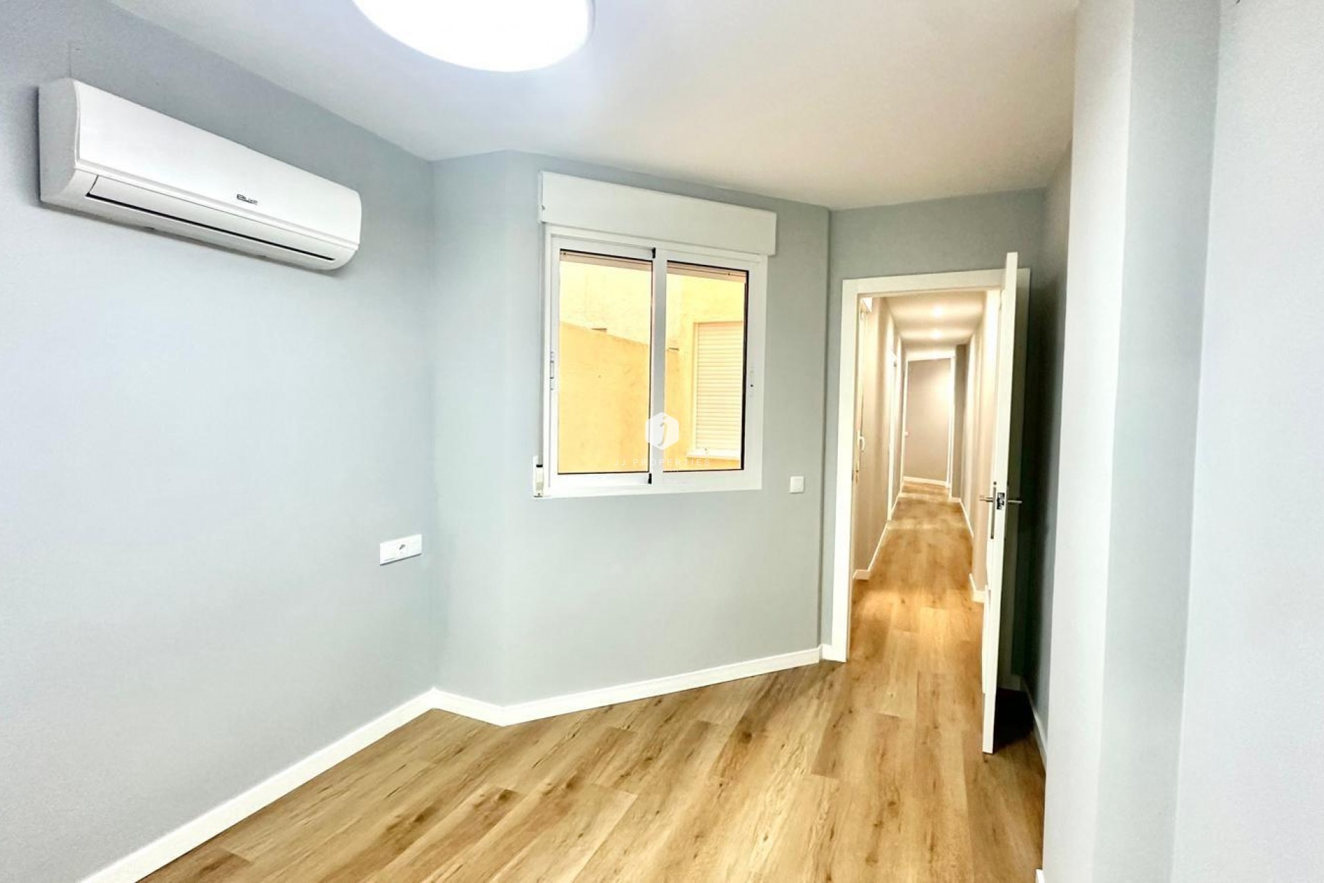 Aus zweiter Hand - Wohnung -
Torrevieja - La Mata Pueblo
