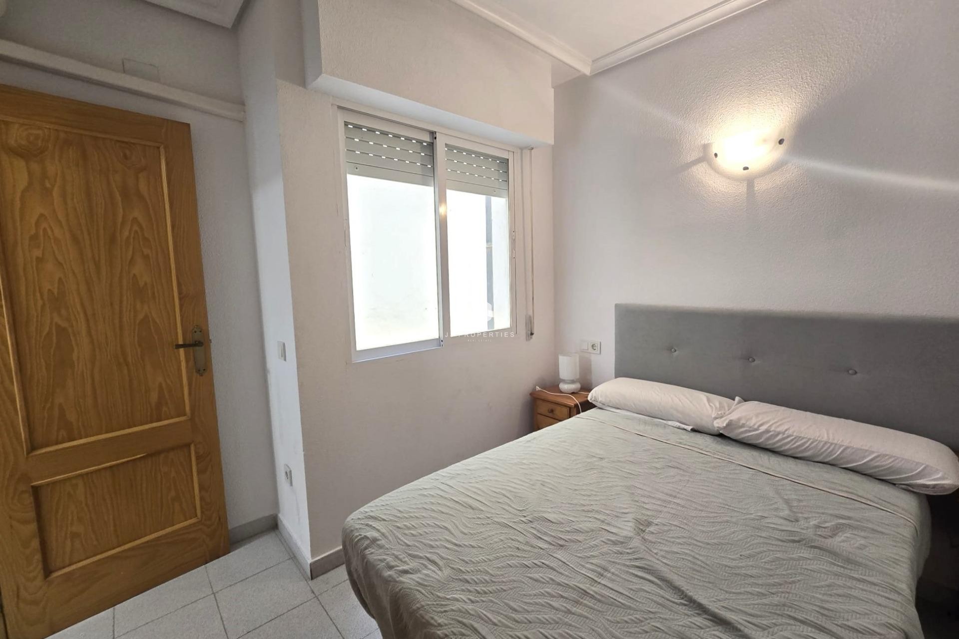 Aus zweiter Hand - Wohnung -
Torrevieja - La Mata Pueblo