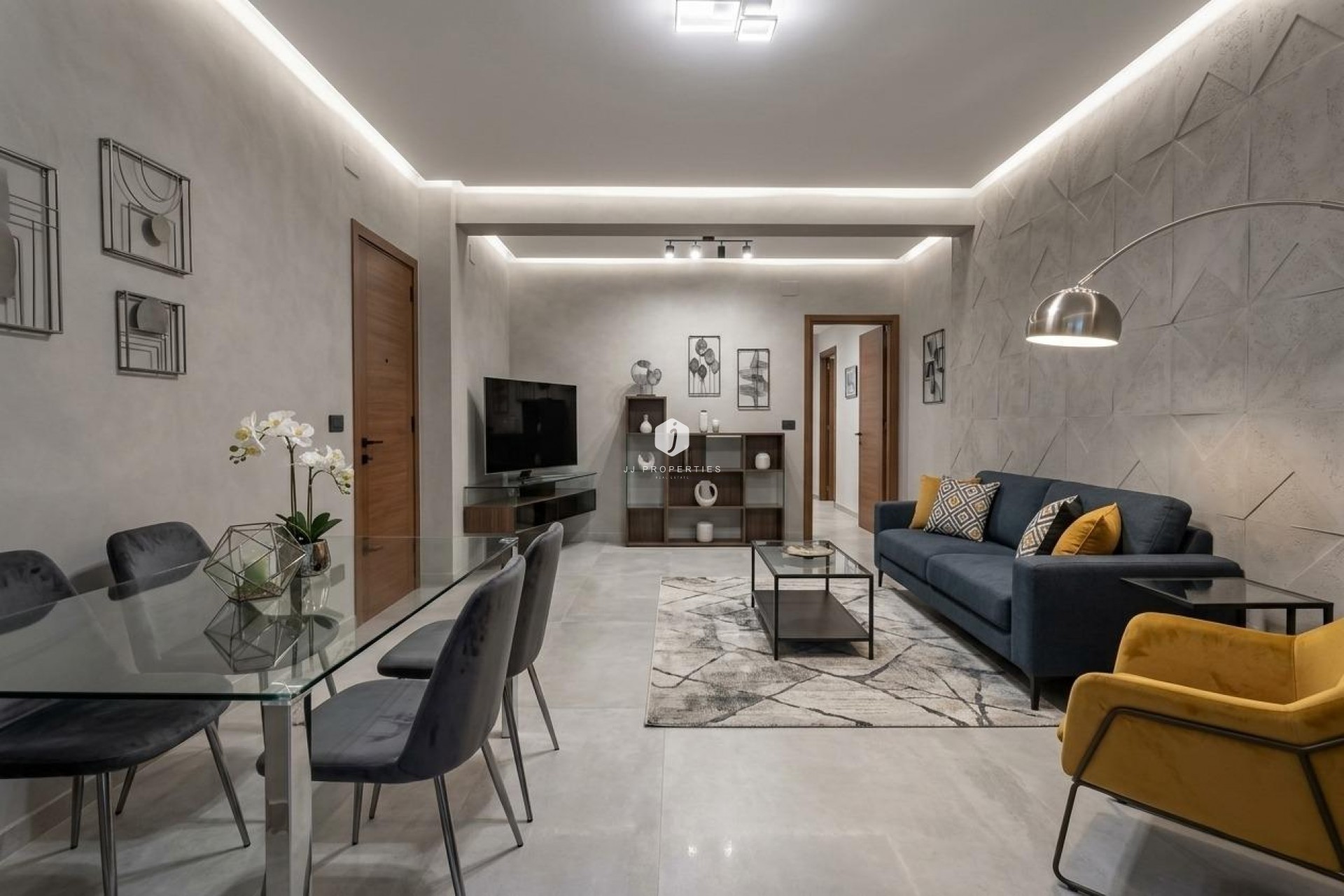 Aus zweiter Hand - Wohnung -
Torrevieja - La Mata Pueblo