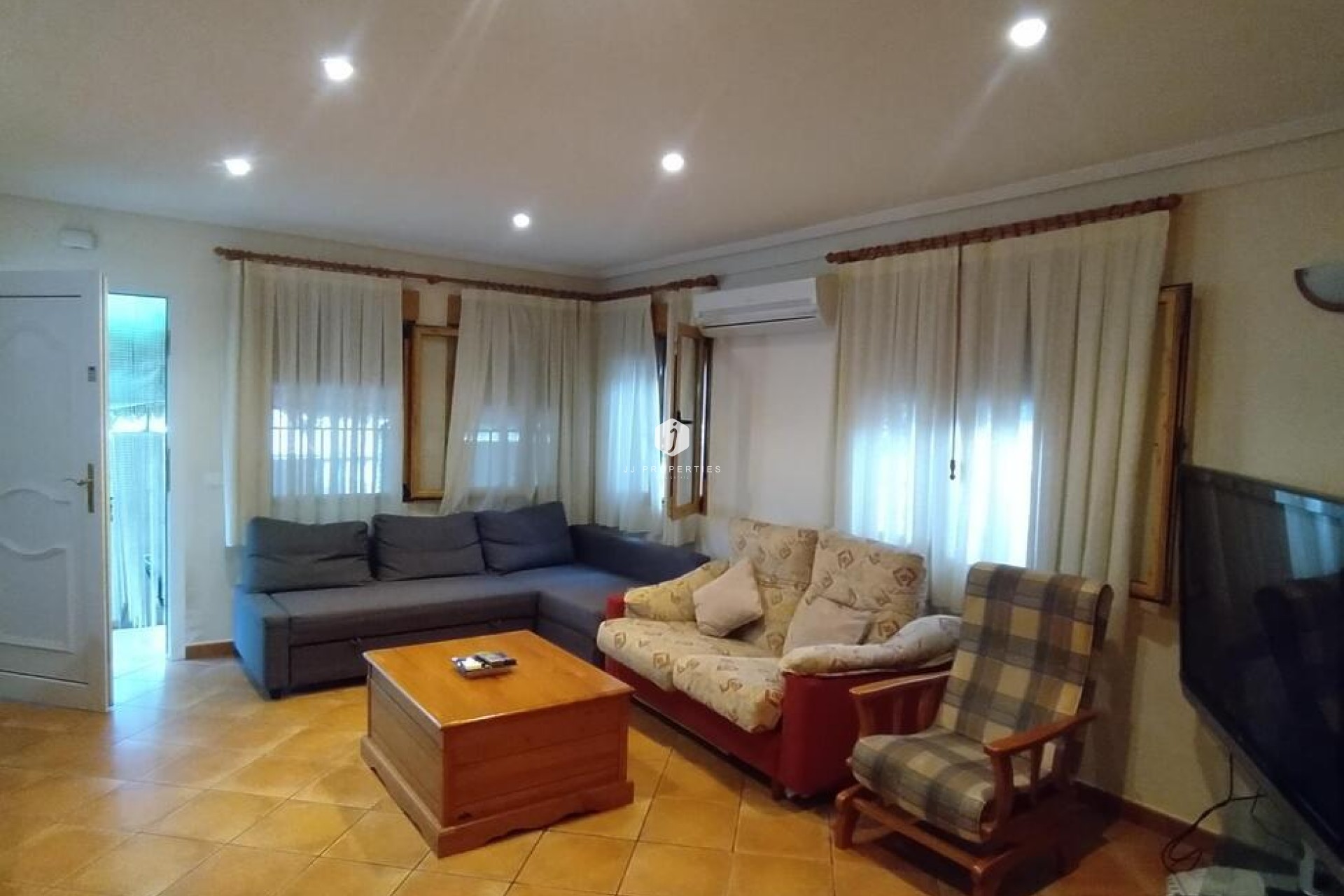 Aus zweiter Hand - Wohnung -
Torrevieja - La Mata