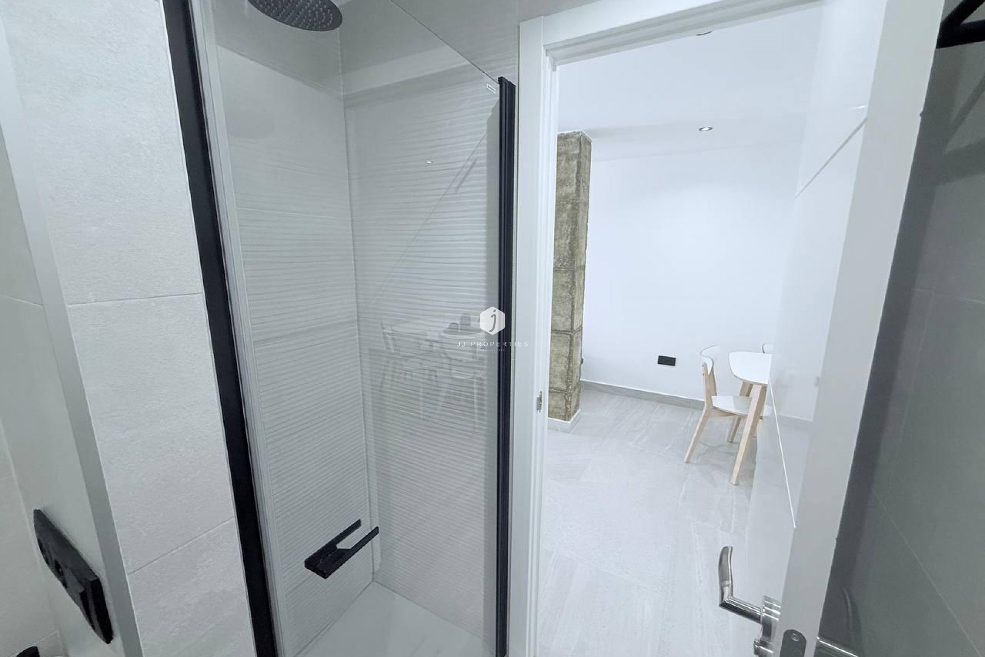 Aus zweiter Hand - Wohnung -
Torrevieja - La Mata