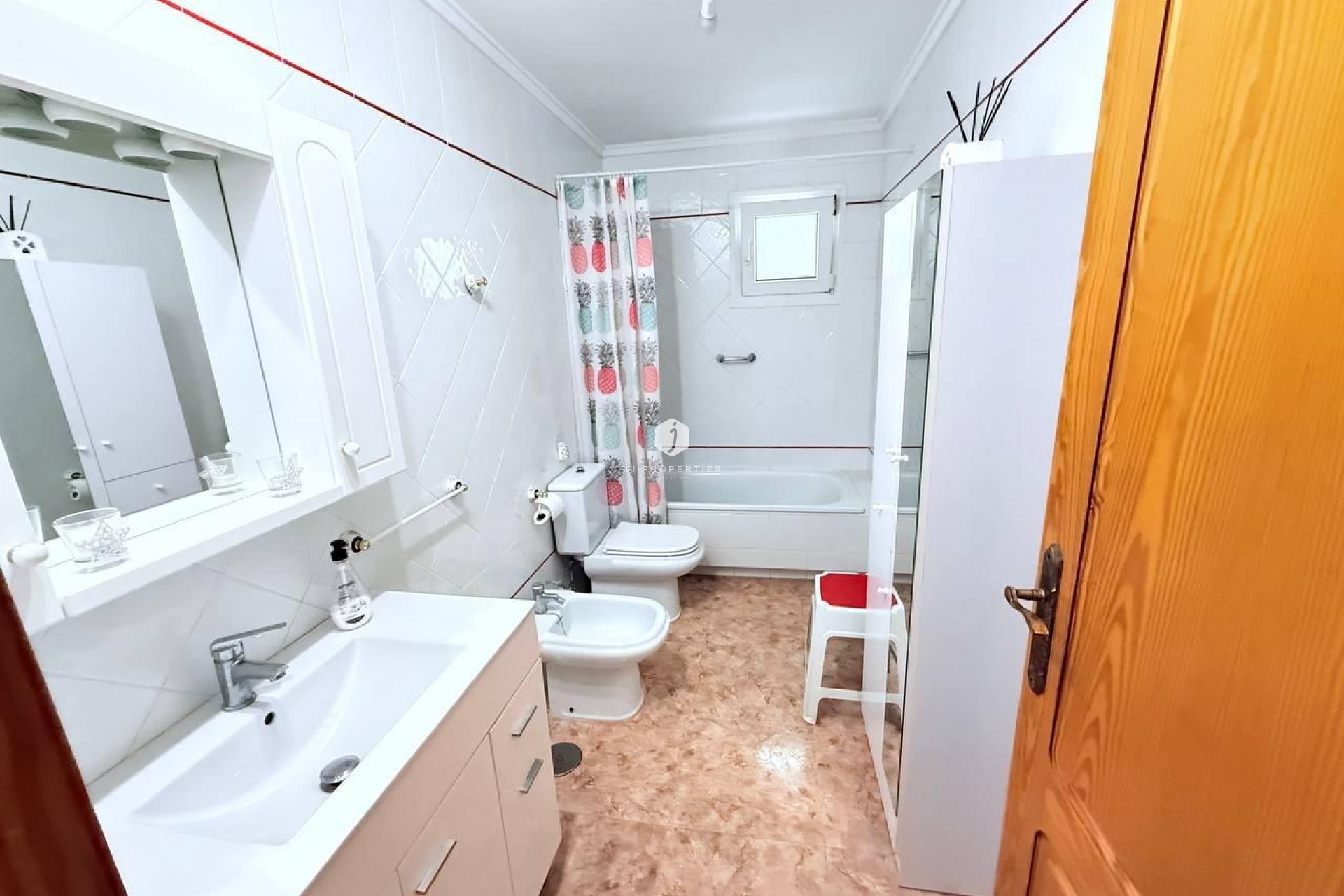 Aus zweiter Hand - Wohnung -
Torrevieja - La Mata