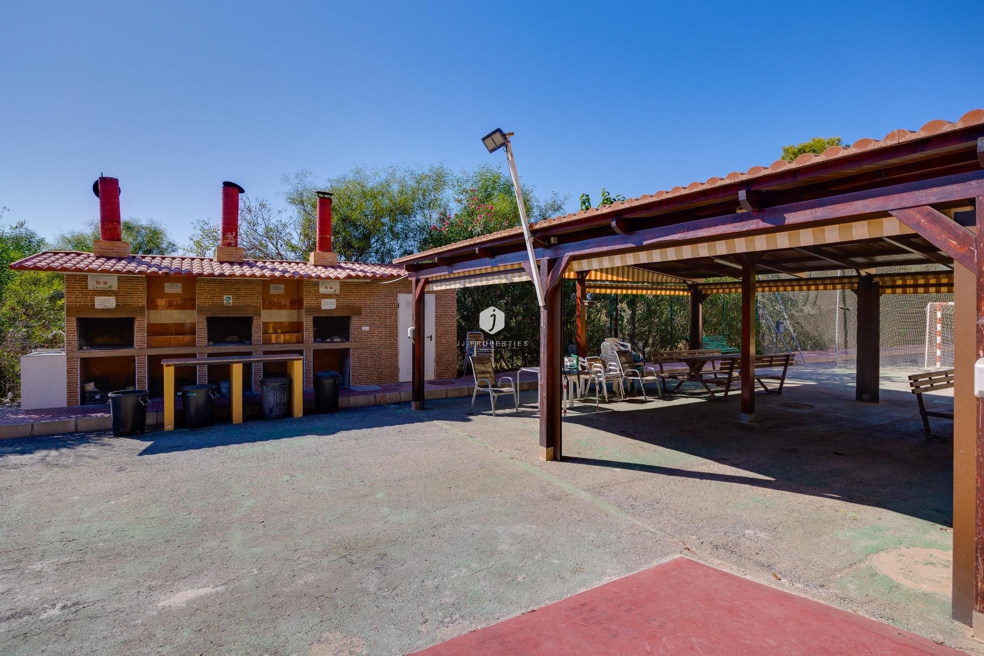 Aus zweiter Hand - Wohnung -
Torrevieja - La Mata