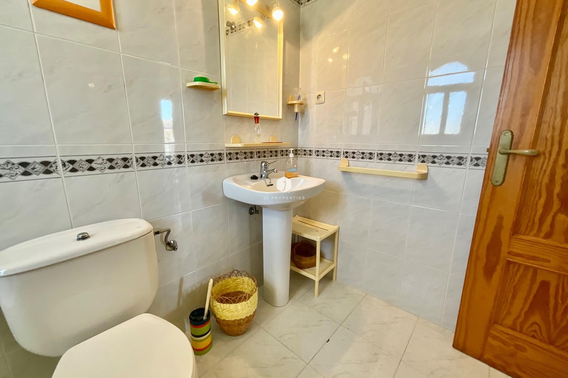 Aus zweiter Hand - Wohnung -
Torrevieja - La Mata