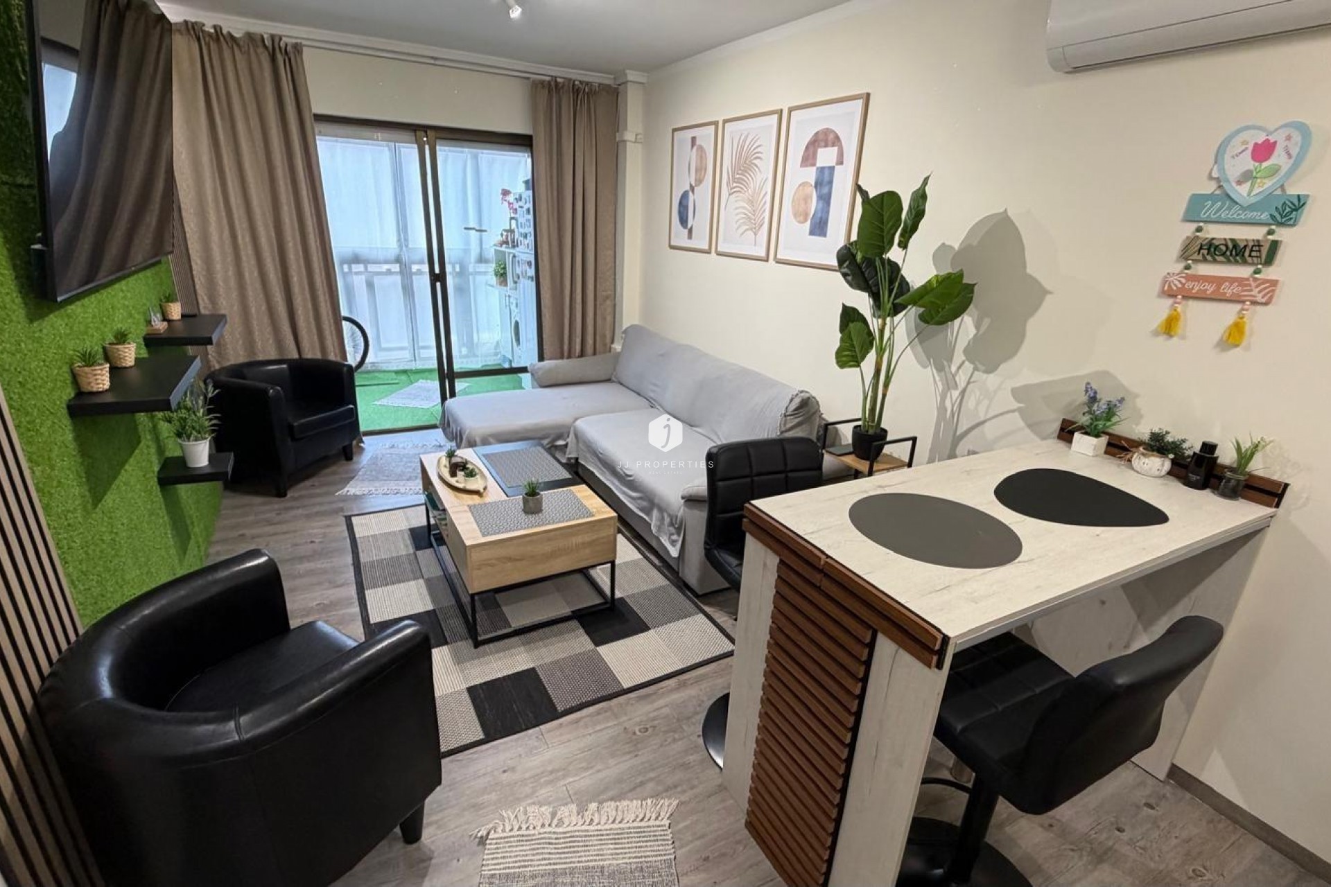 Aus zweiter Hand - Wohnung -
Torrevieja - La Siesta - El Salado - Torreta