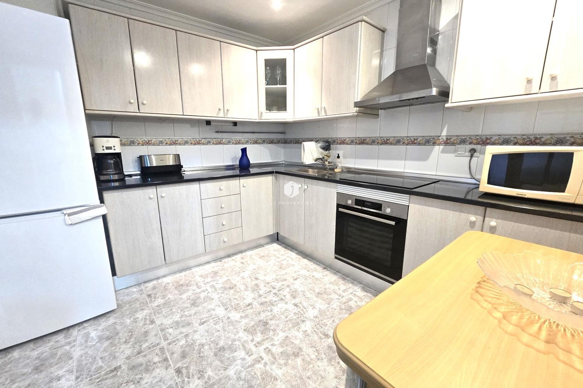 Aus zweiter Hand - Wohnung -
Torrevieja - Las Piscinas Naturales