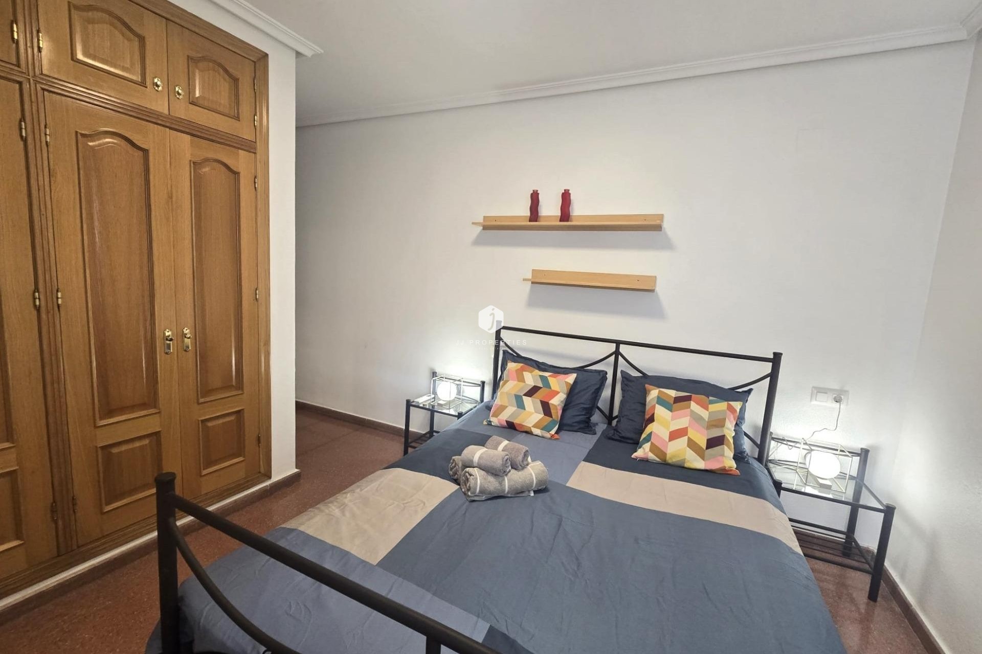 Aus zweiter Hand - Wohnung -
Torrevieja - Las Piscinas Naturales