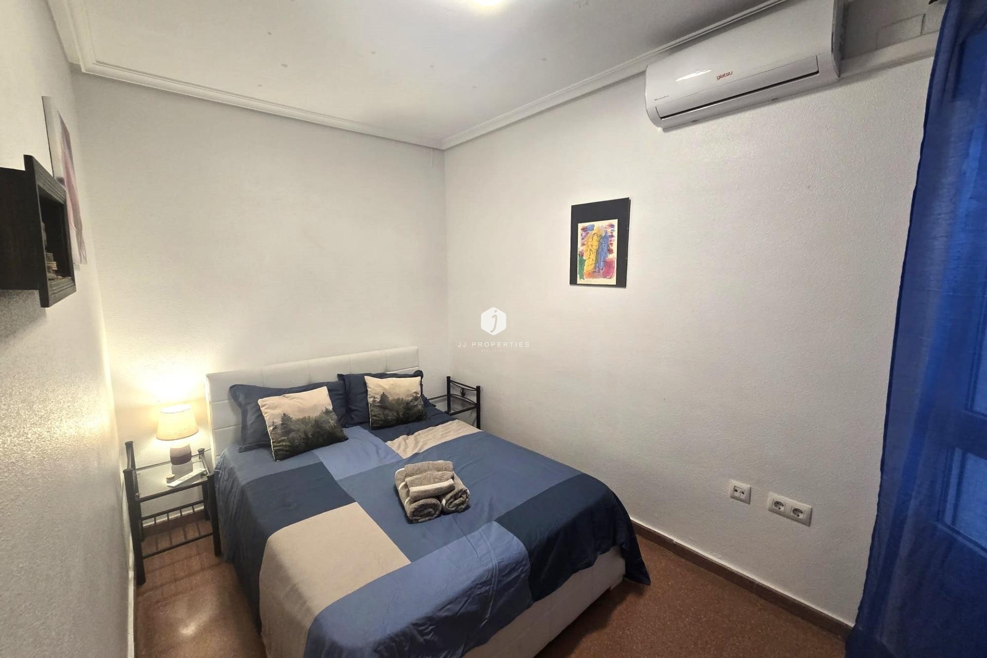 Aus zweiter Hand - Wohnung -
Torrevieja - Las Piscinas Naturales