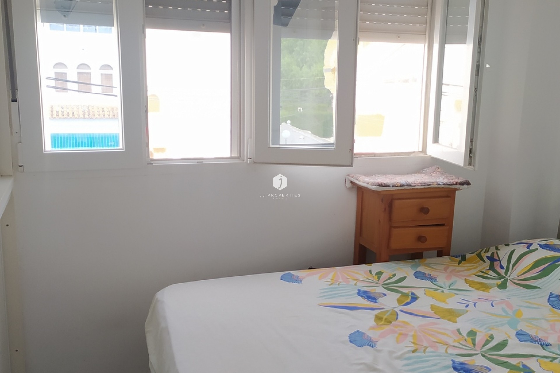 Aus zweiter Hand - Wohnung -
Torrevieja - LOS NAUFRAGOS PLAYA