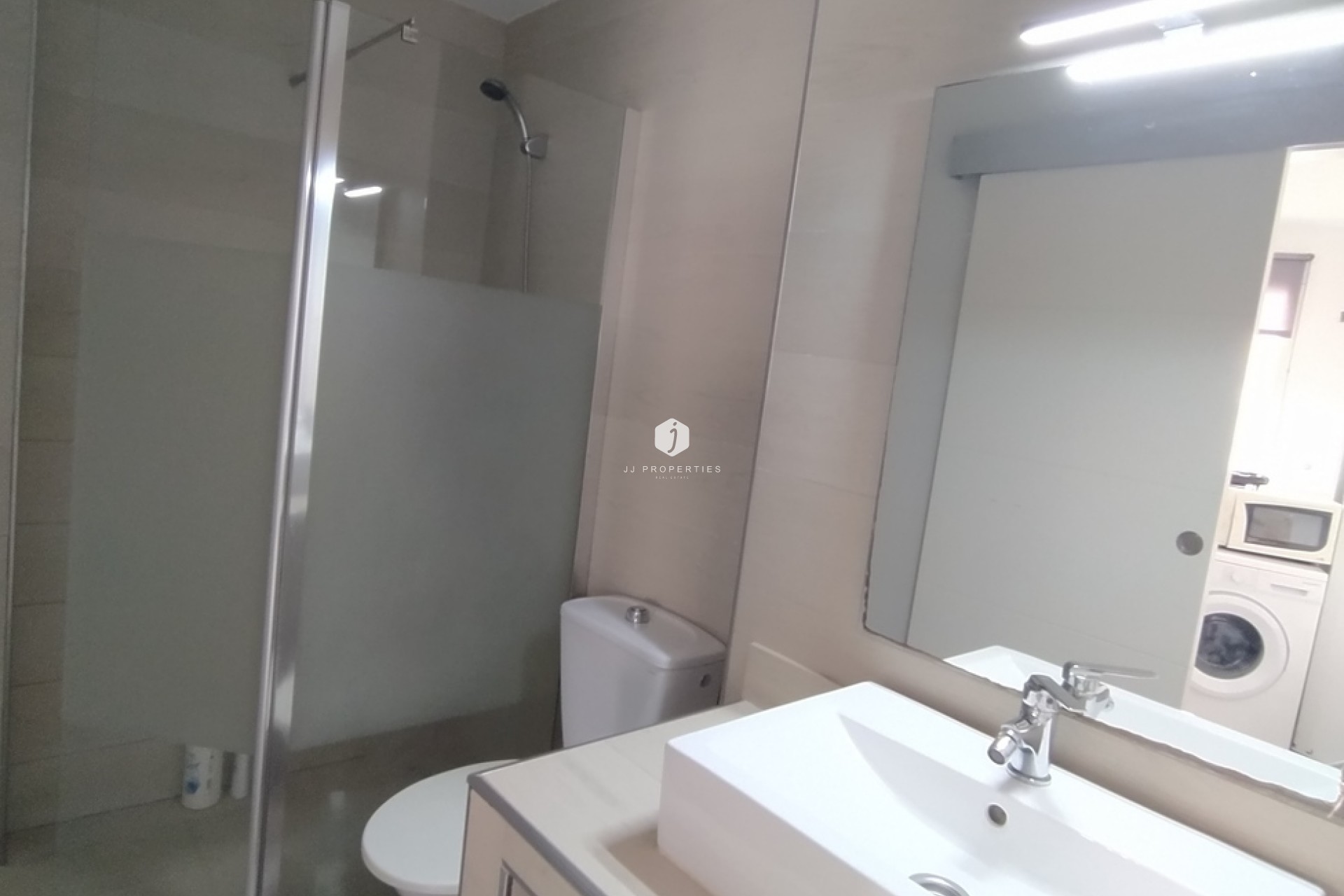 Aus zweiter Hand - Wohnung -
Torrevieja - LOS NAUFRAGOS PLAYA