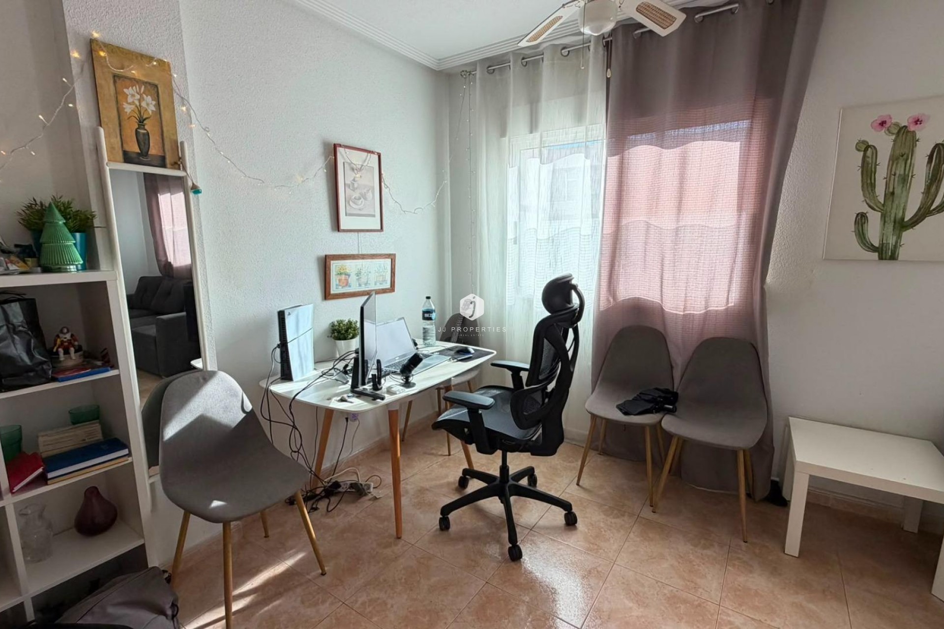Aus zweiter Hand - Wohnung -
Torrevieja - PARQUE DE LAS NACIONES