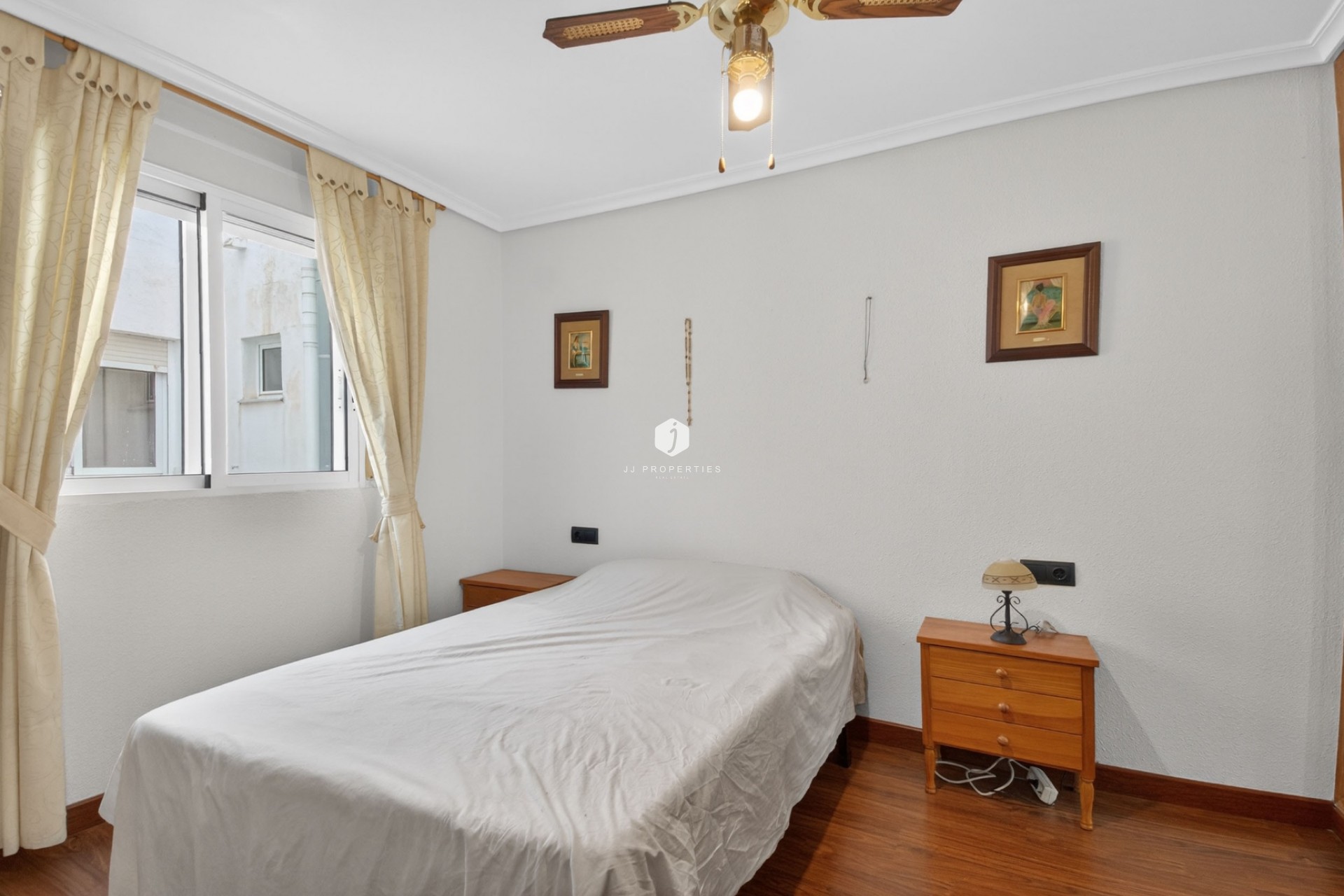 Aus zweiter Hand - Wohnung -
Torrevieja - Parque las naciones