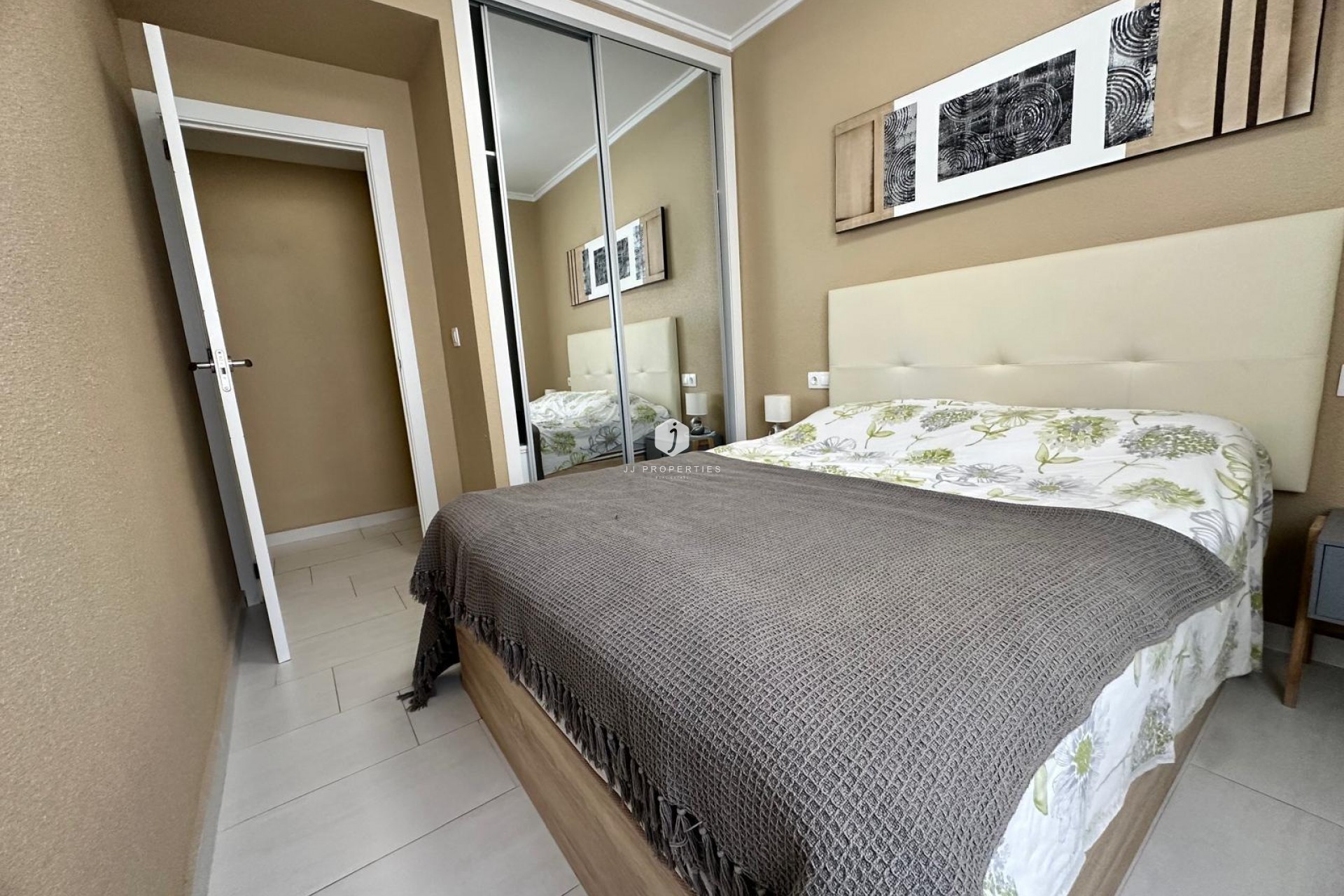 Aus zweiter Hand - Wohnung -
Torrevieja - Paseo maritimo