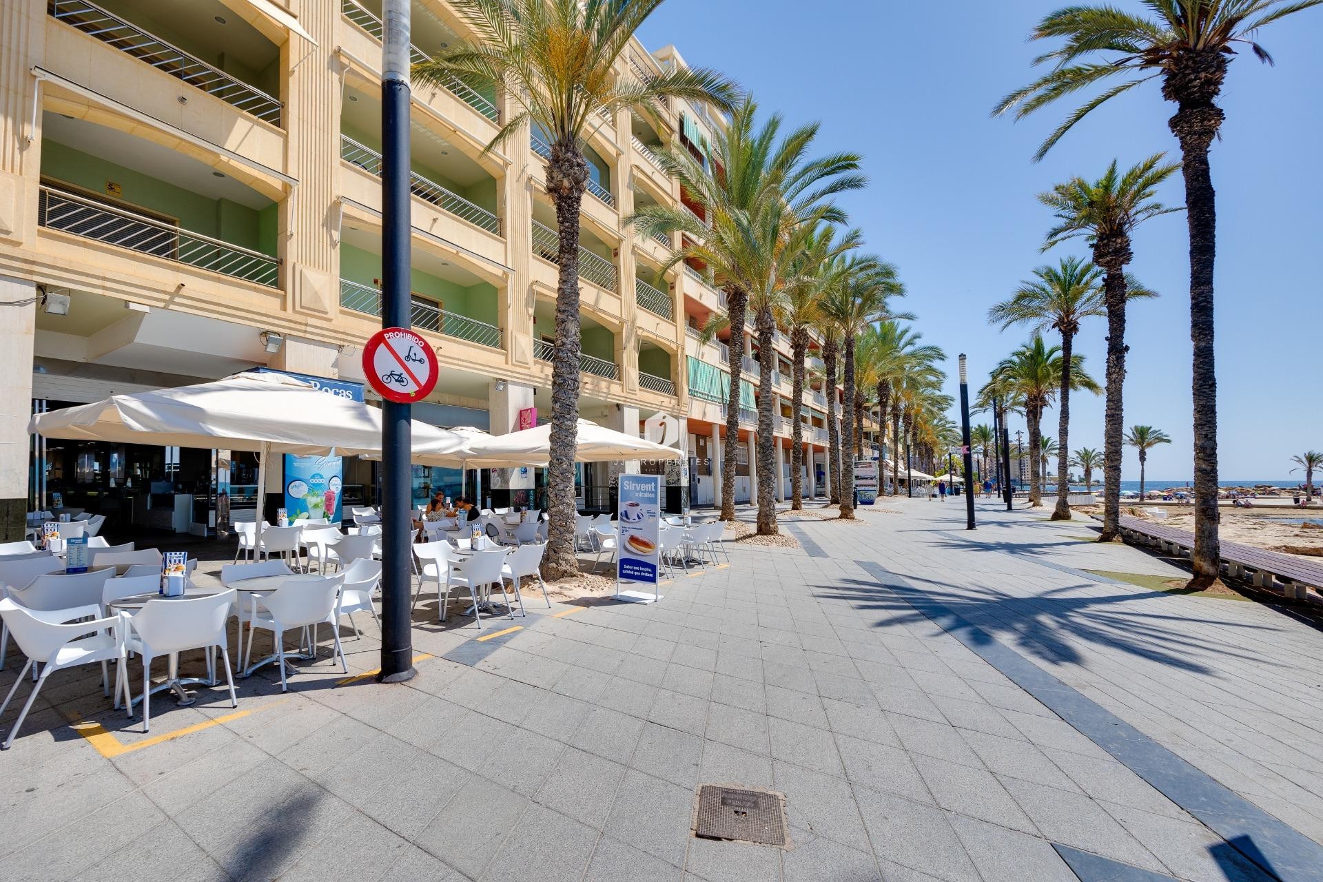 Aus zweiter Hand - Wohnung -
Torrevieja - Paseo maritimo