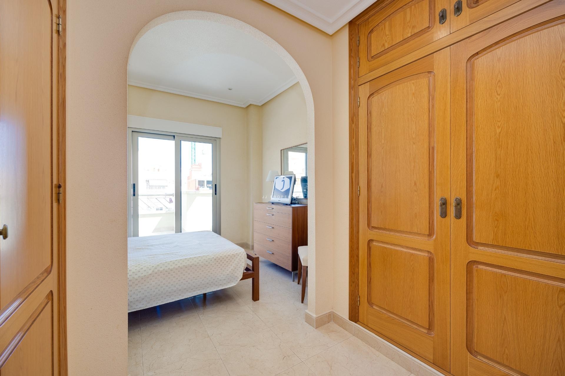 Aus zweiter Hand - Wohnung -
Torrevieja - Paseo maritimo