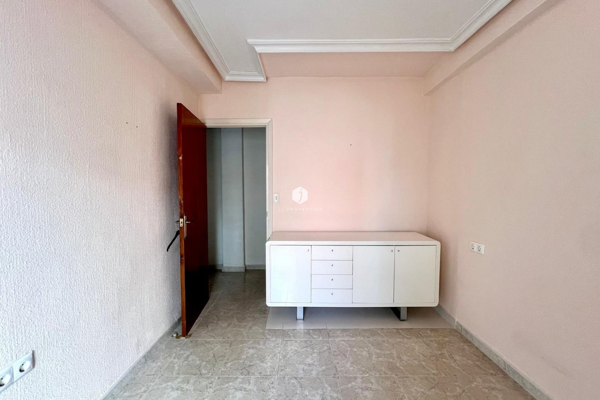 Aus zweiter Hand - Wohnung -
Torrevieja - Paseo maritimo