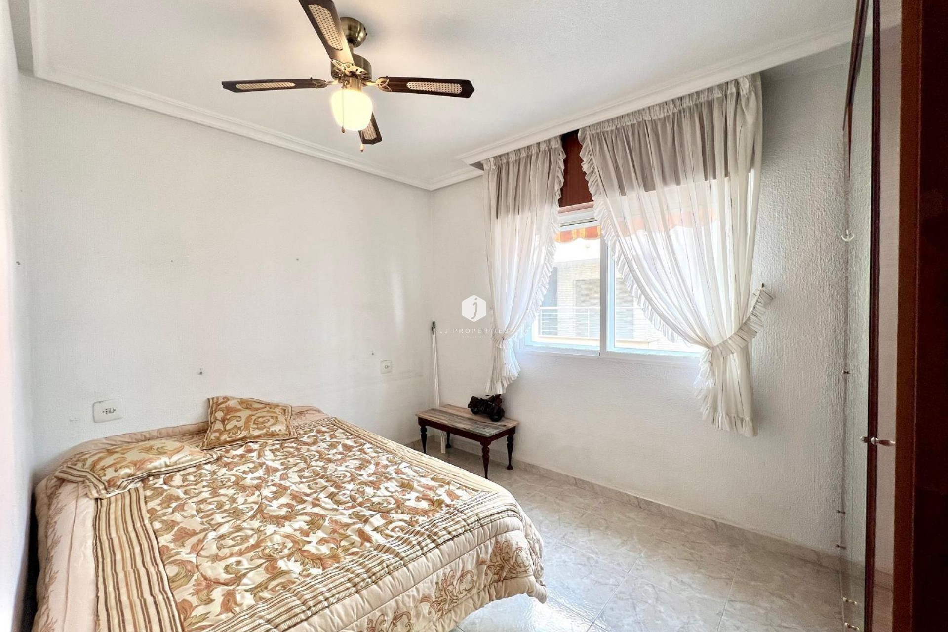 Aus zweiter Hand - Wohnung -
Torrevieja - Paseo maritimo