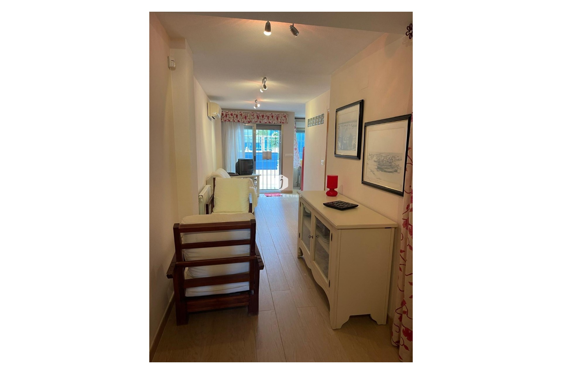 Aus zweiter Hand - Wohnung -
Torrevieja - Playa de los locos